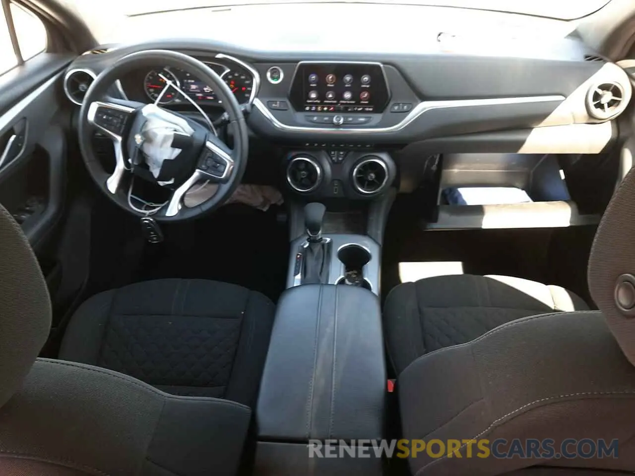 8 fotografías del automóvil dañado 3GNKBCR47NS130360 CHEVROLET BLAZER 2022