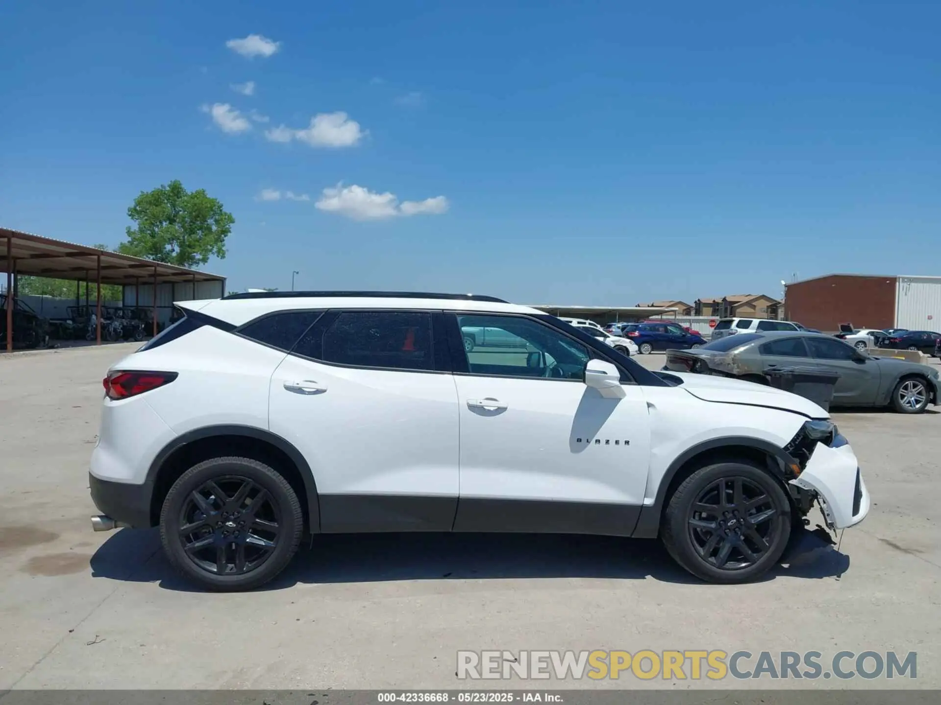 14 fotografías del automóvil dañado 3GNKBCR4XNS169556 CHEVROLET BLAZER 2022