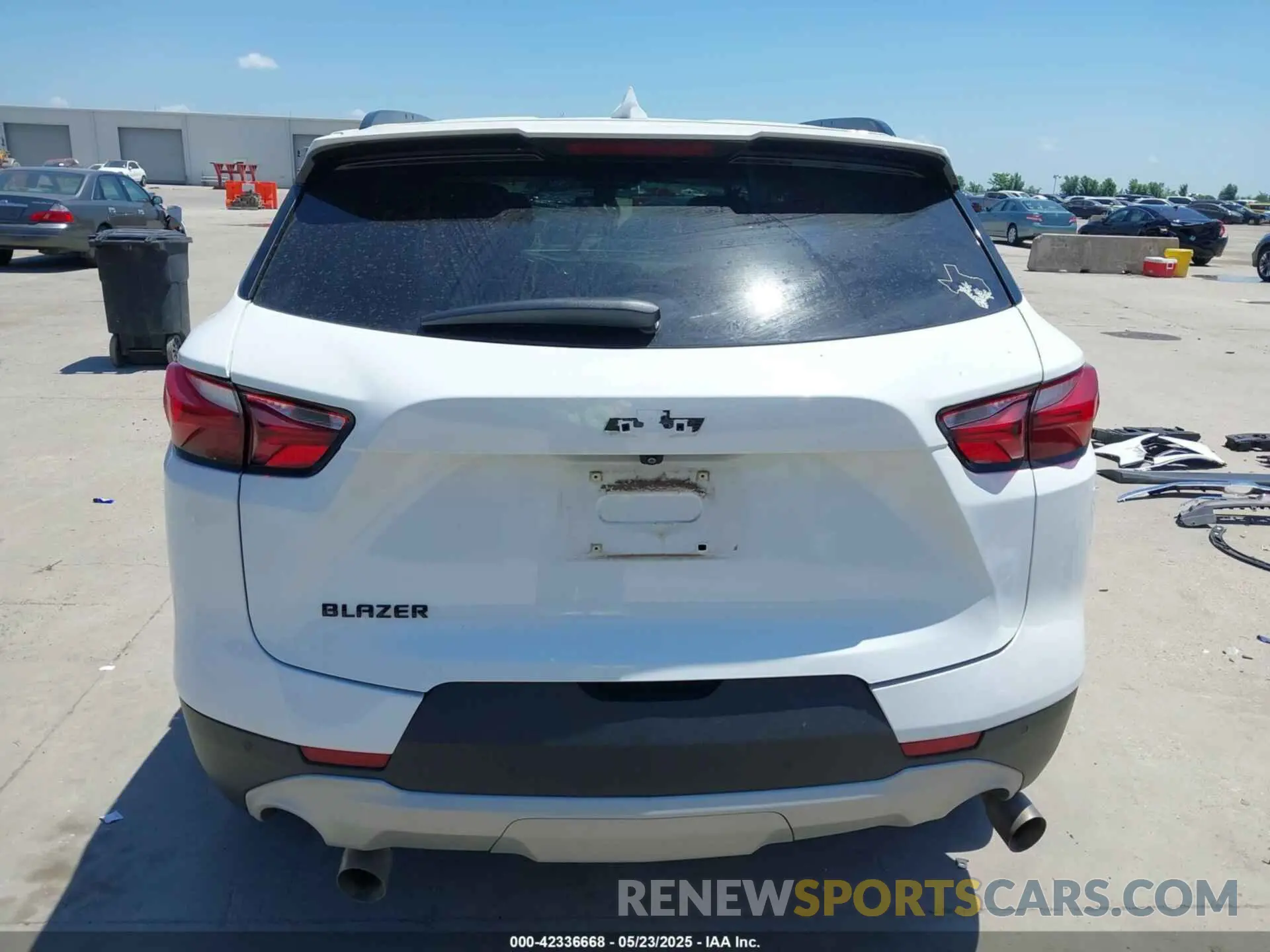 17 fotografías del automóvil dañado 3GNKBCR4XNS169556 CHEVROLET BLAZER 2022