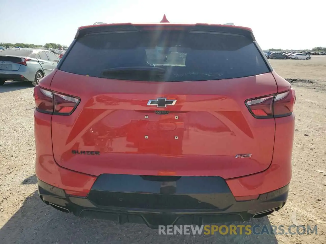 6 fotografías del automóvil dañado 3GNKBERS1NS114973 CHEVROLET BLAZER 2022