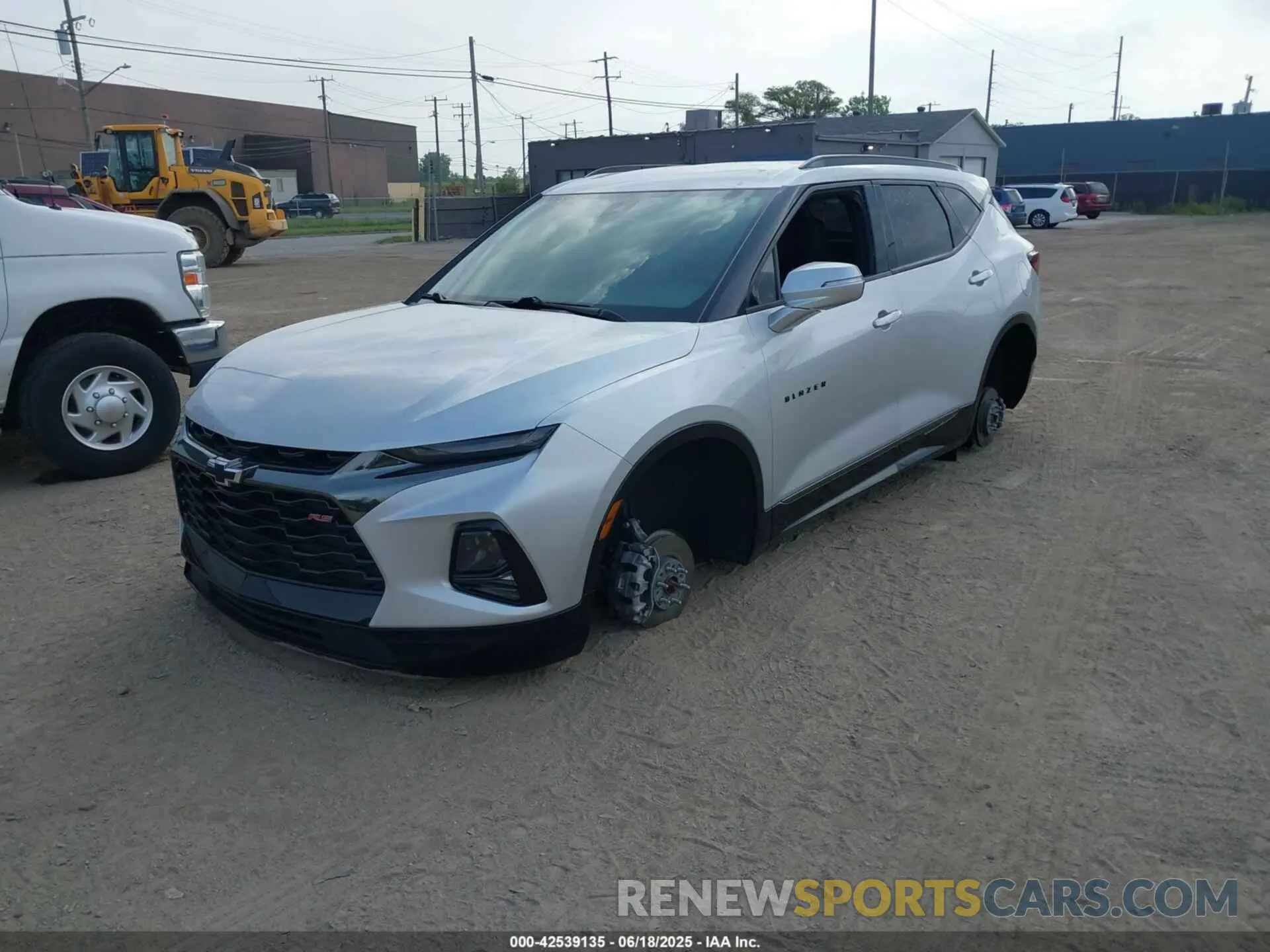 2 fotografías del automóvil dañado 3GNKBERS9NS181319 CHEVROLET BLAZER 2022