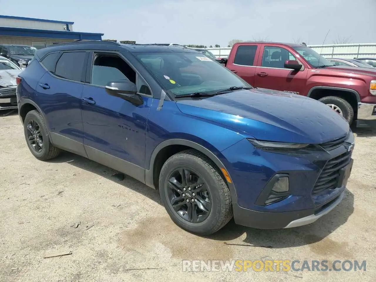 4 fotografías del automóvil dañado 3GNKBJRS4NS162573 CHEVROLET BLAZER 2022