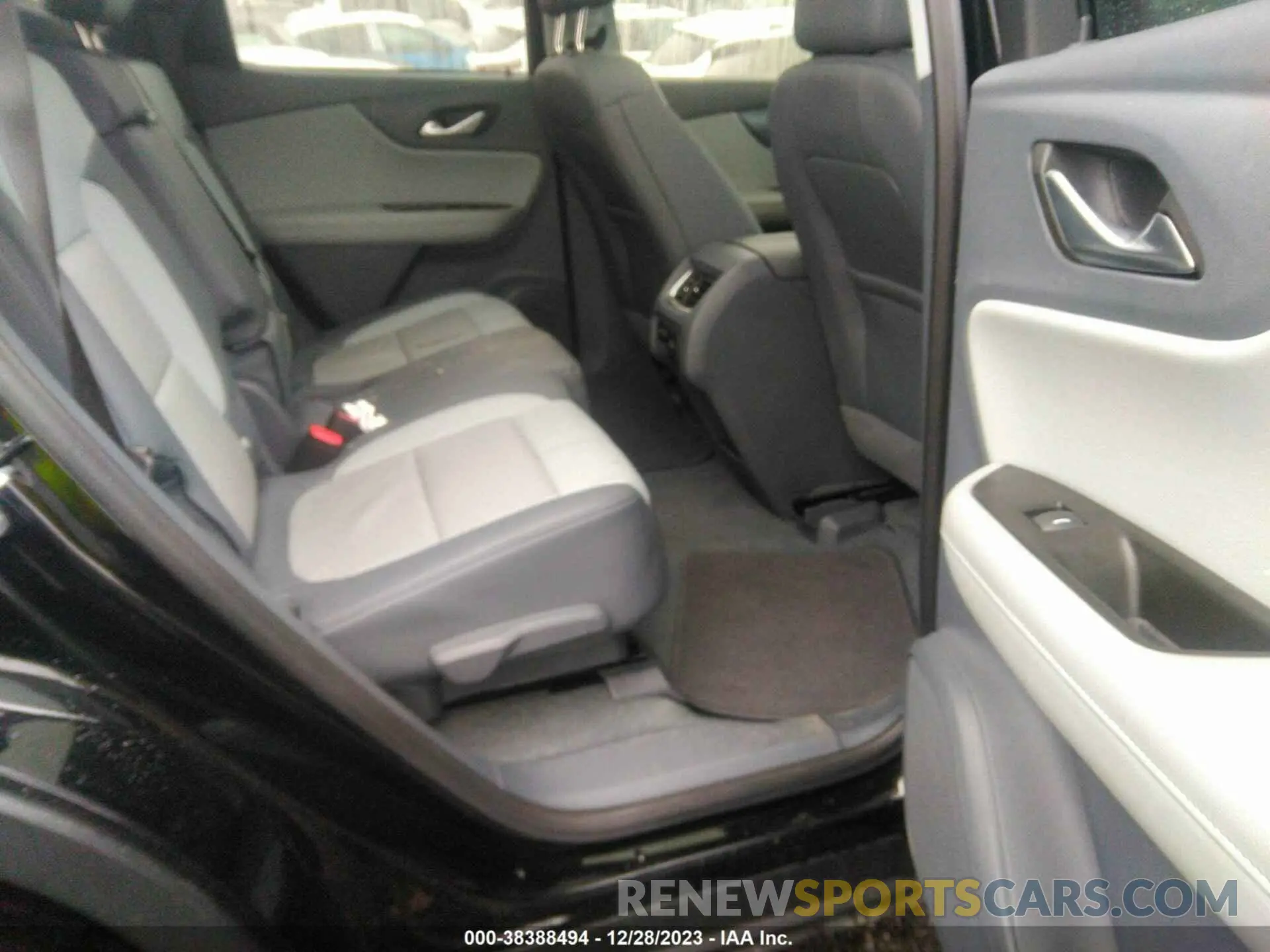 8 fotografías del automóvil dañado 3GNKBJRS4NS163321 CHEVROLET BLAZER 2022