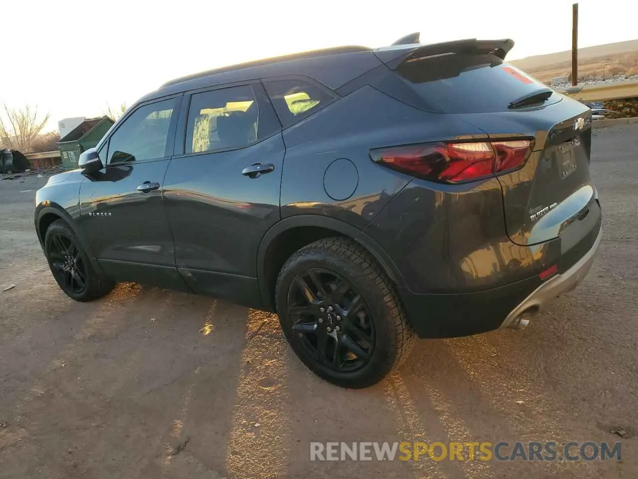 2 fotografías del automóvil dañado 3GNKBJRSXNS218029 CHEVROLET BLAZER 2022