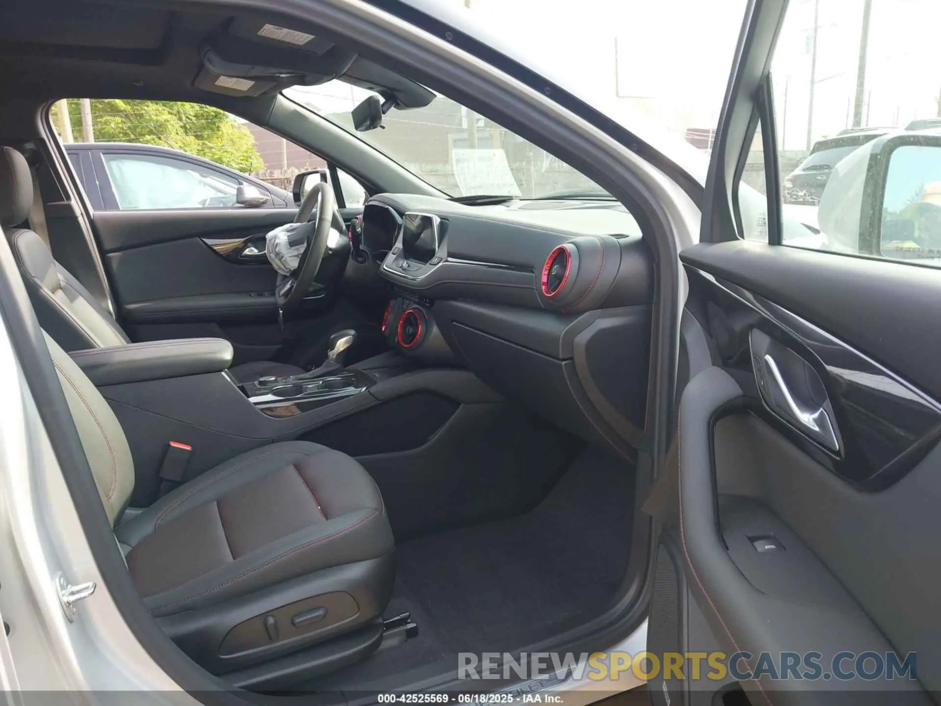 5 fotografías del automóvil dañado 3GNKBKRS8NS134765 CHEVROLET BLAZER 2022