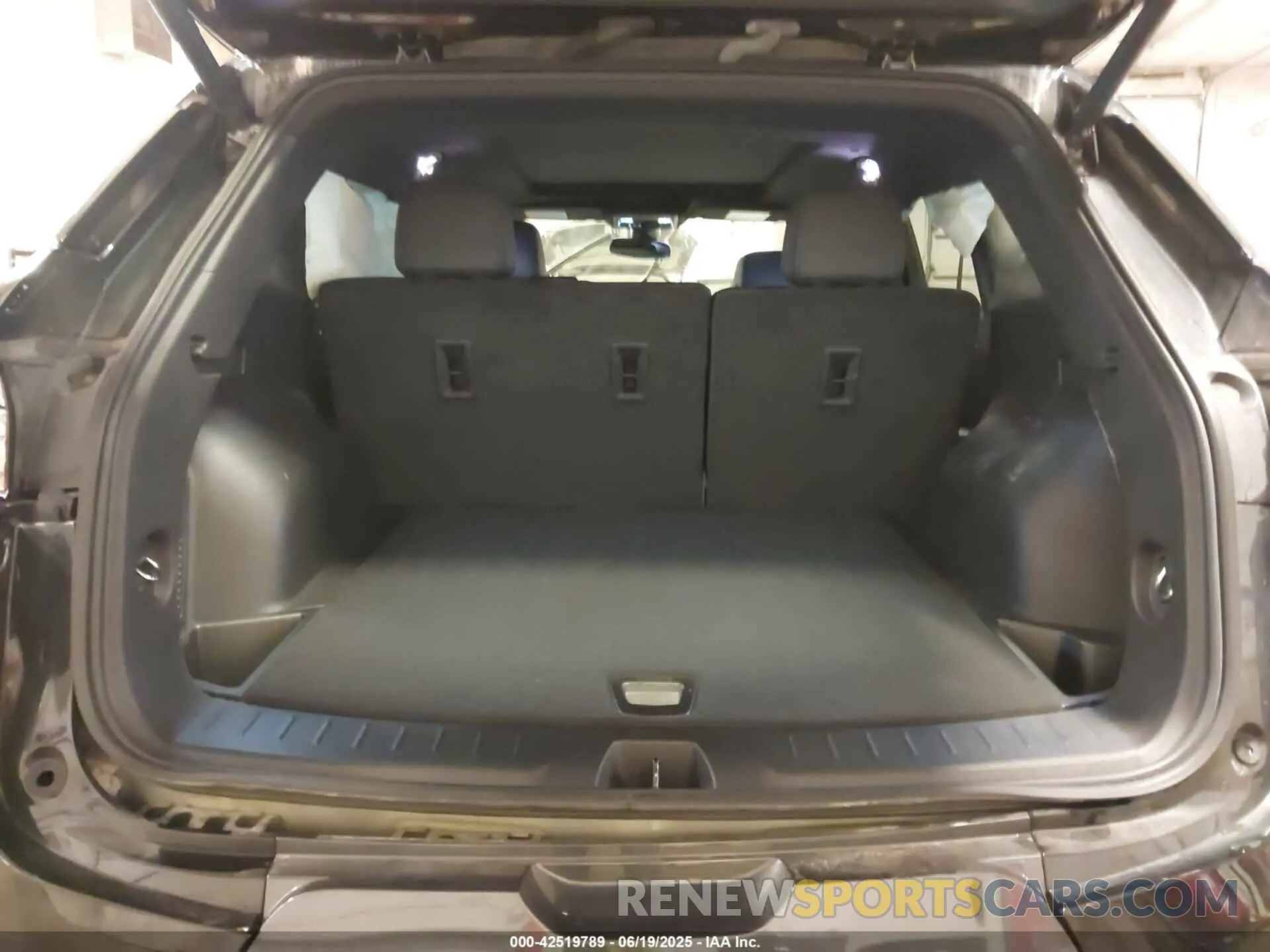 17 fotografías del automóvil dañado 3GNKBLRS5NS169964 CHEVROLET BLAZER 2022