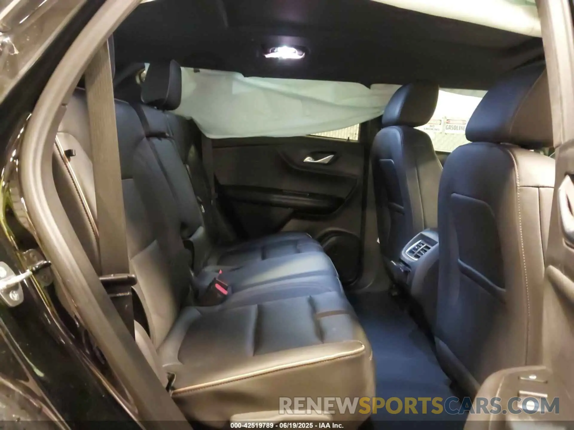 8 fotografías del automóvil dañado 3GNKBLRS5NS169964 CHEVROLET BLAZER 2022
