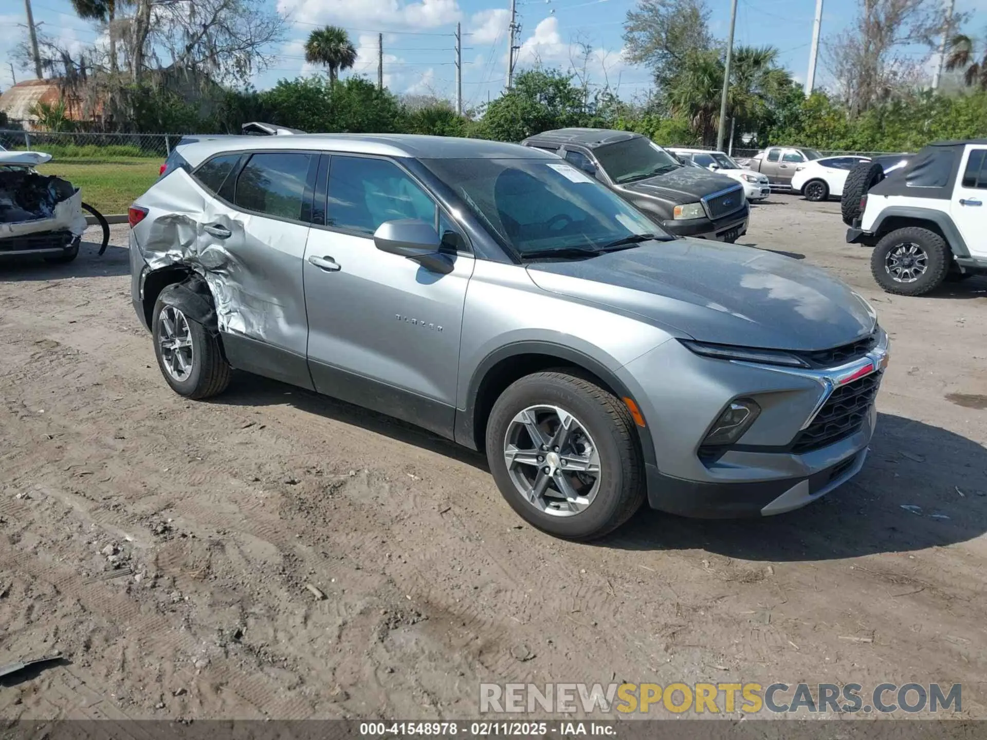 1 fotografías del automóvil dañado 3GNKBCR49PS208429 CHEVROLET BLAZER 2023