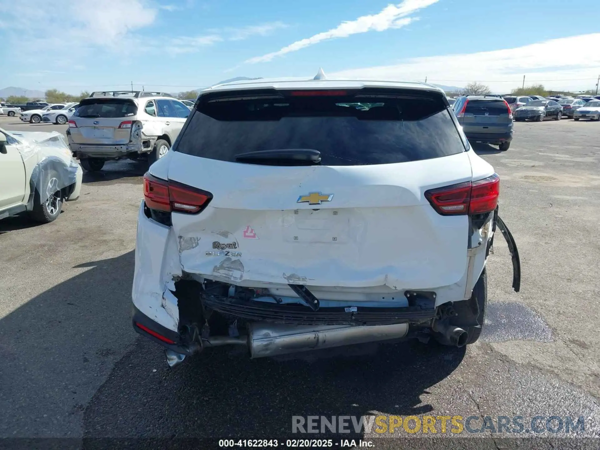 17 fotografías del automóvil dañado 3GNKBCR4XPS116844 CHEVROLET BLAZER 2023