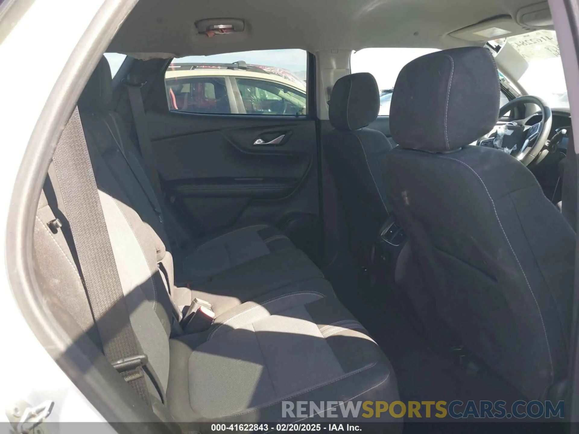 8 fotografías del automóvil dañado 3GNKBCR4XPS116844 CHEVROLET BLAZER 2023
