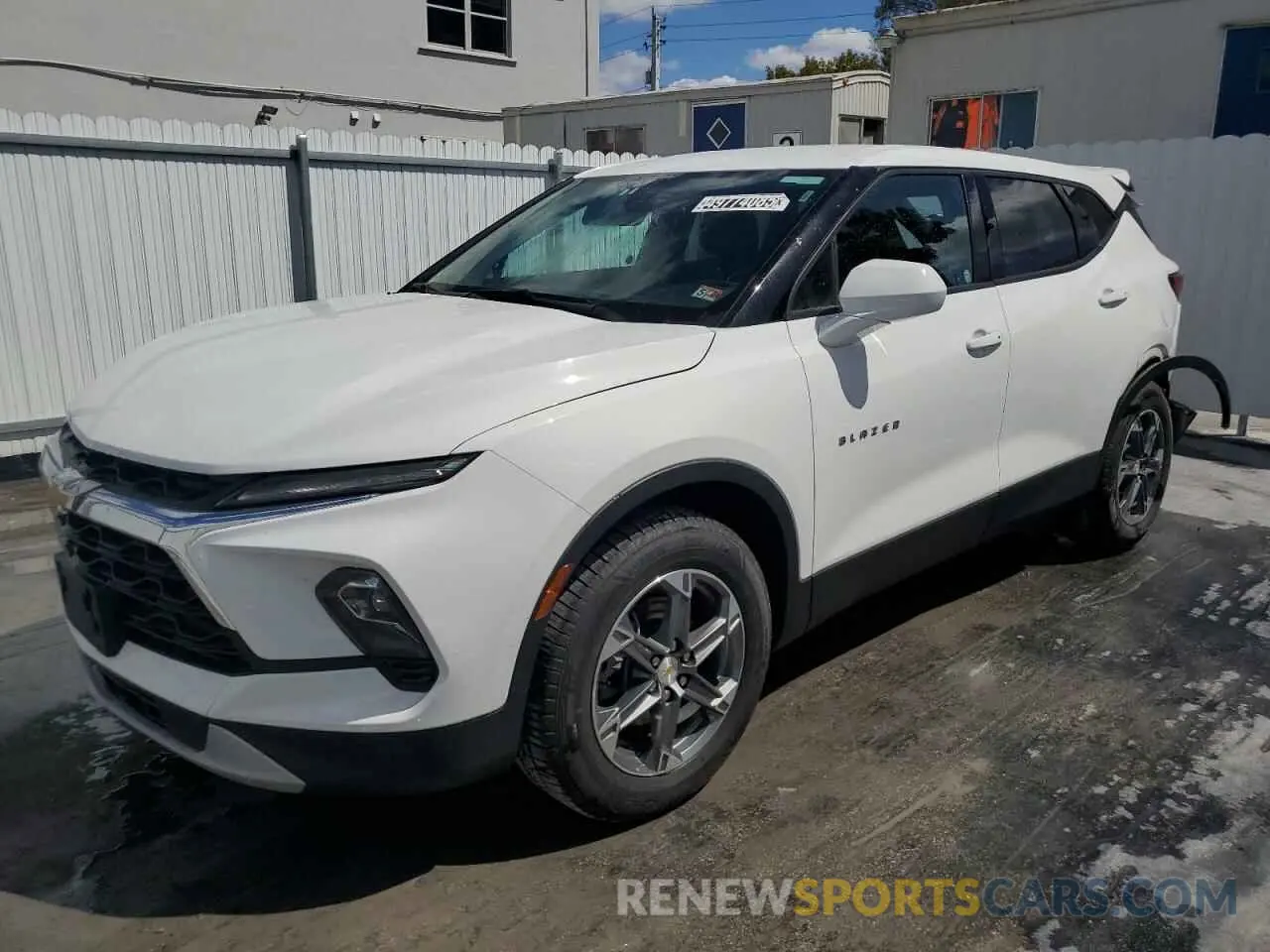 1 fotografías del automóvil dañado 3GNKBHR41PS203237 CHEVROLET BLAZER 2023