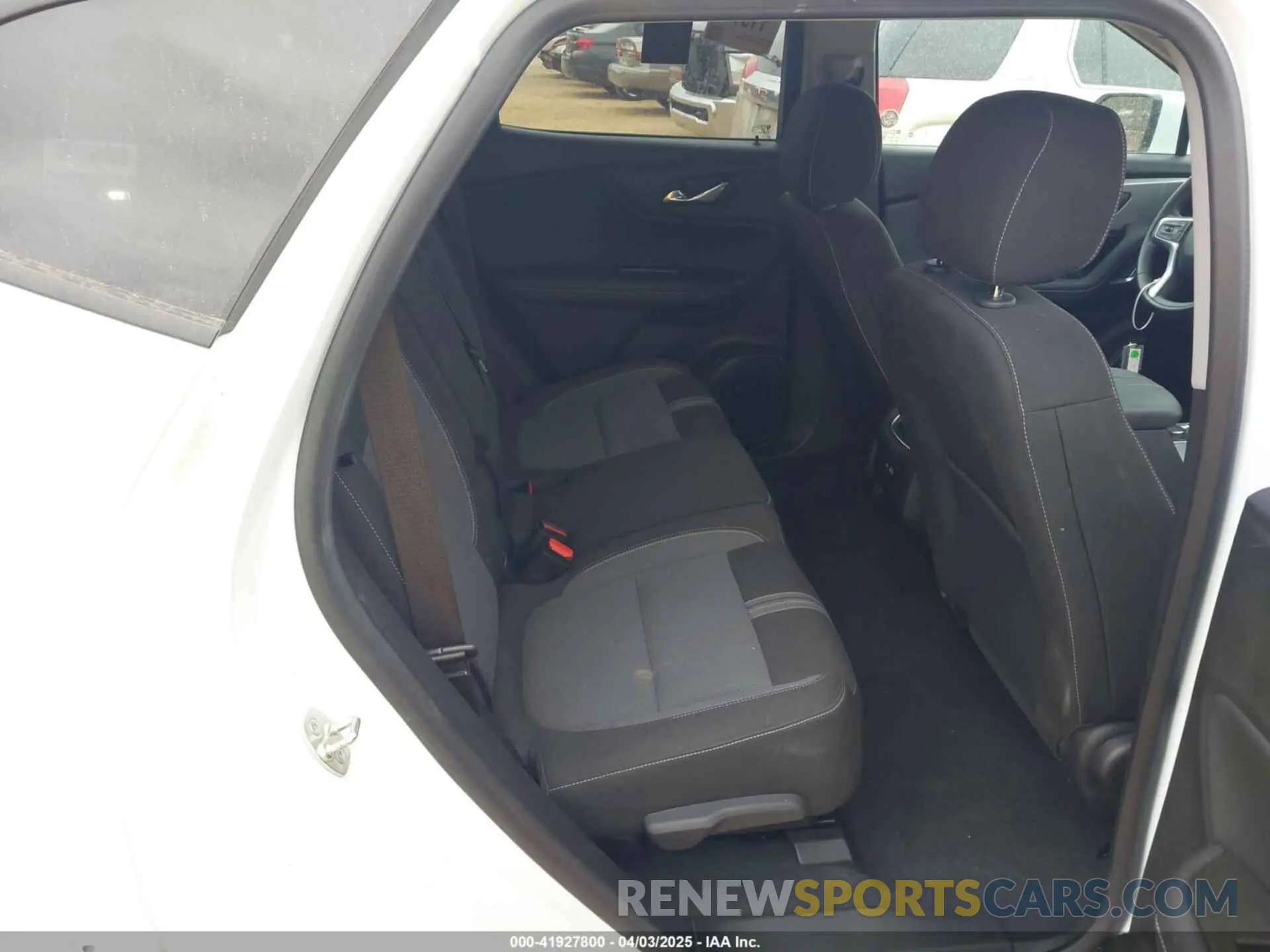 8 fotografías del automóvil dañado 3GNKBHR45PS234006 CHEVROLET BLAZER 2023