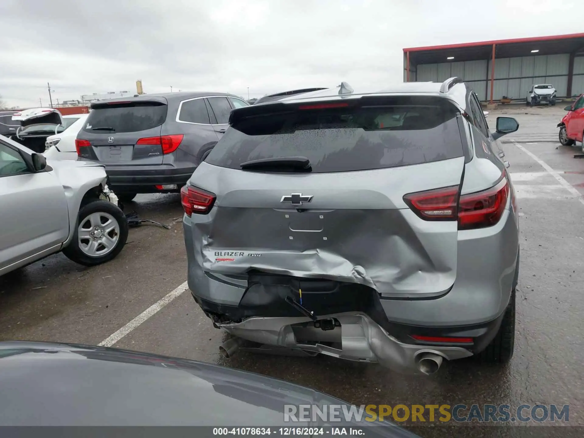 16 fotografías del automóvil dañado 3GNKBHR48PS137043 CHEVROLET BLAZER 2023