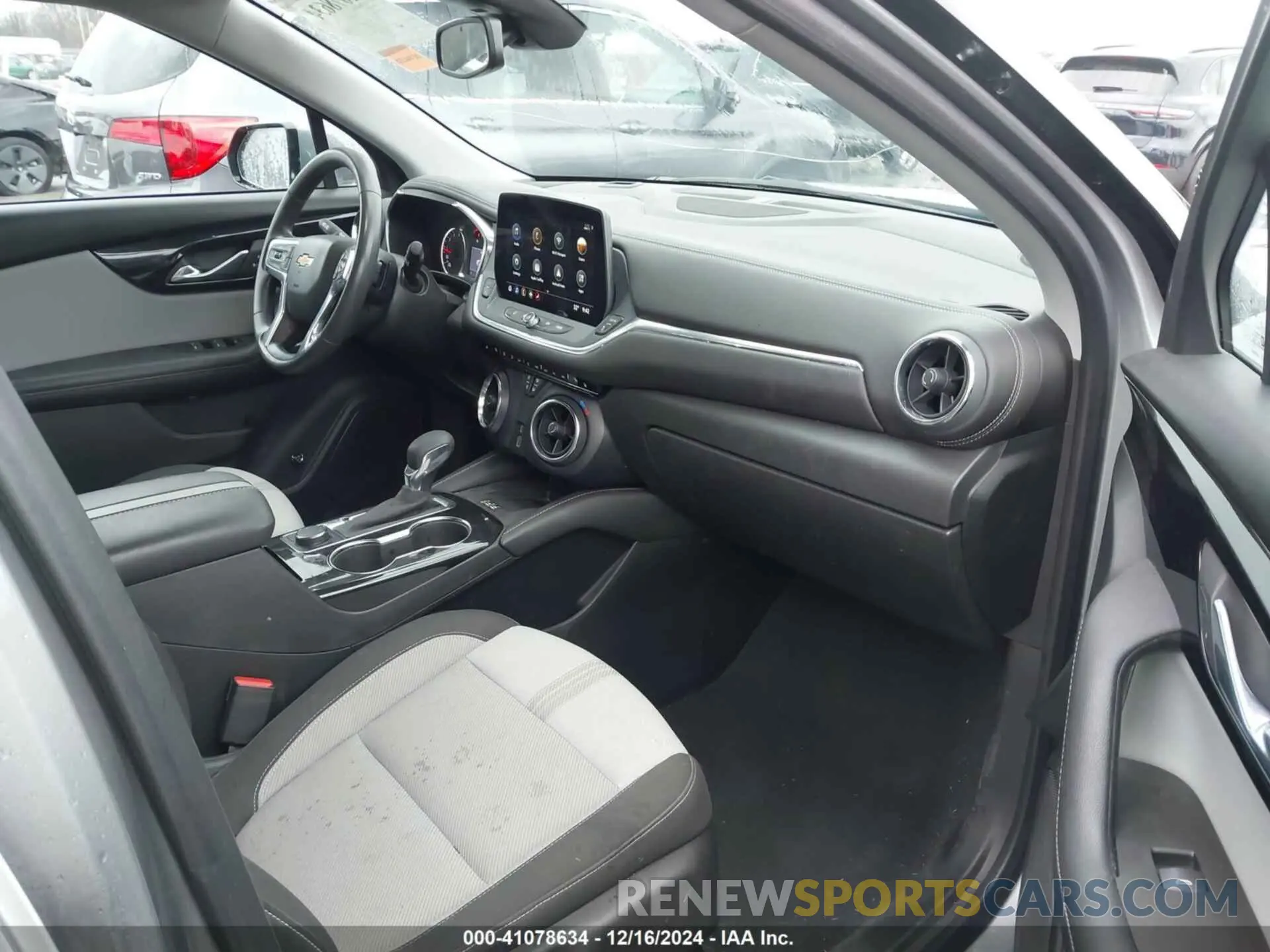 5 fotografías del automóvil dañado 3GNKBHR48PS137043 CHEVROLET BLAZER 2023