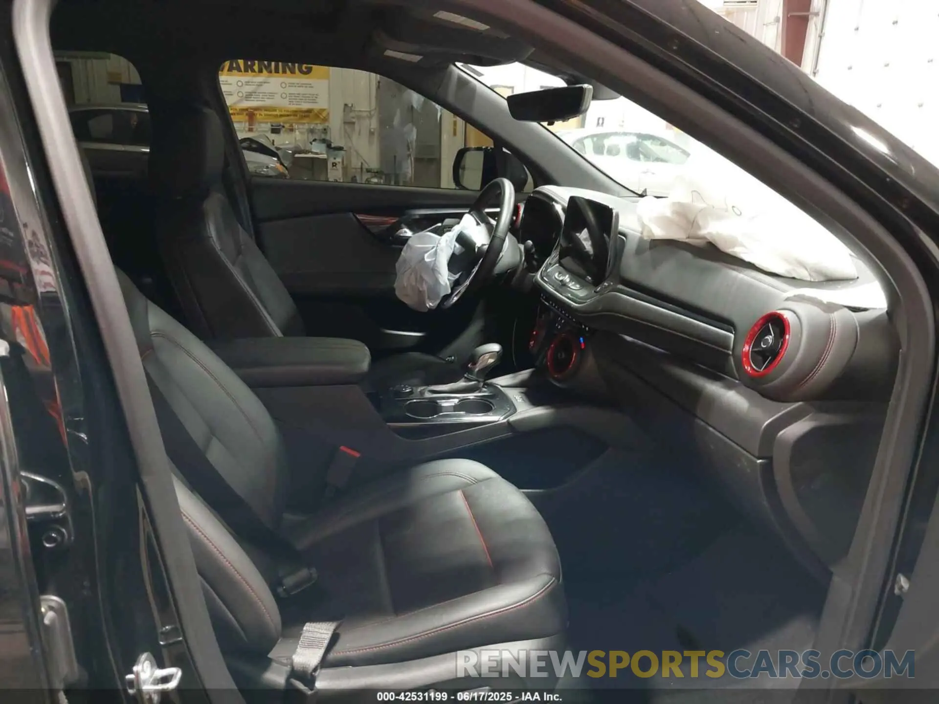 5 fotografías del automóvil dañado 3GNKBKRS5PS194182 CHEVROLET BLAZER 2023
