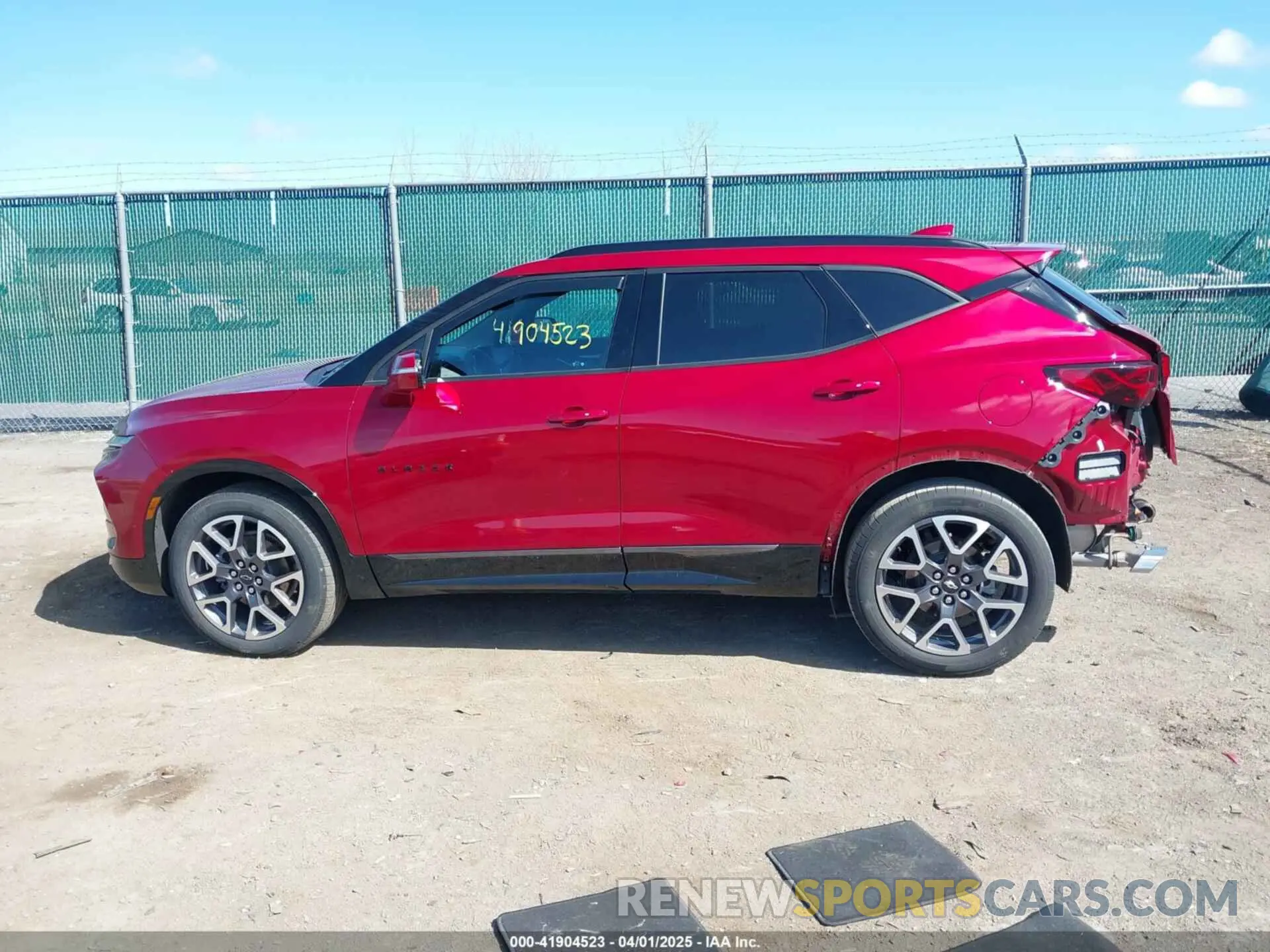 14 fotografías del automóvil dañado 3GNKBKRS9PS168281 CHEVROLET BLAZER 2023