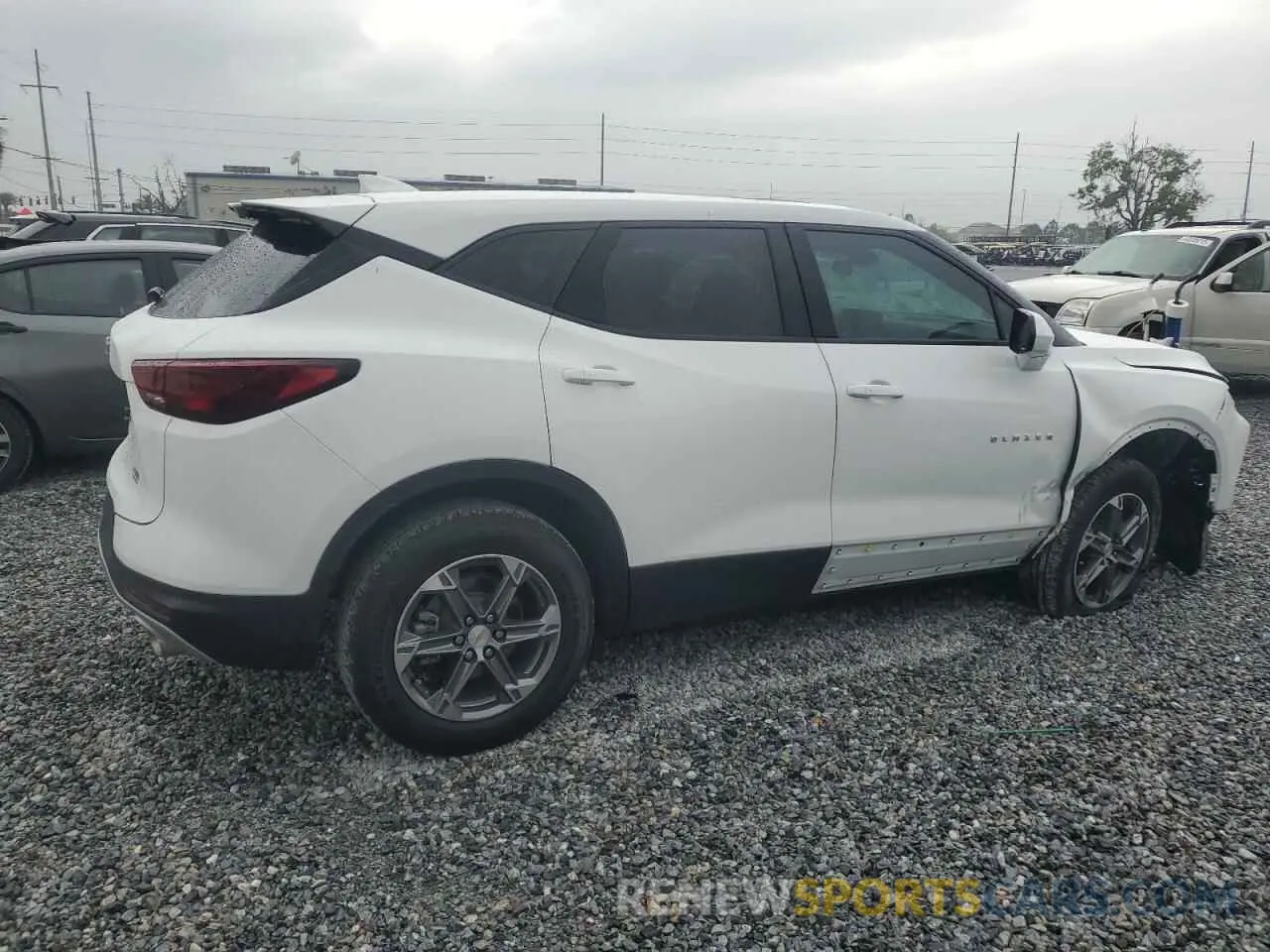 3 fotografías del automóvil dañado 3GNKBCR43RS137604 CHEVROLET BLAZER 2024