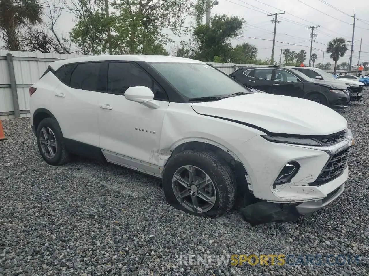 4 fotografías del automóvil dañado 3GNKBCR43RS137604 CHEVROLET BLAZER 2024