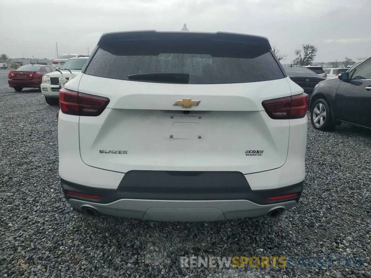 6 fotografías del automóvil dañado 3GNKBCR43RS137604 CHEVROLET BLAZER 2024
