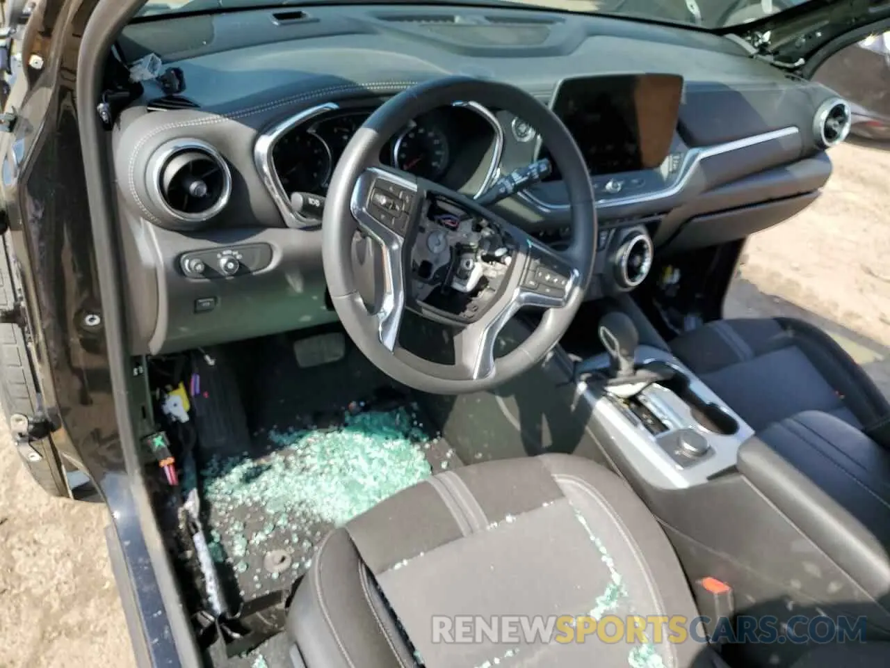 8 fotografías del automóvil dañado 3GNKBCR45RS165114 CHEVROLET BLAZER 2024