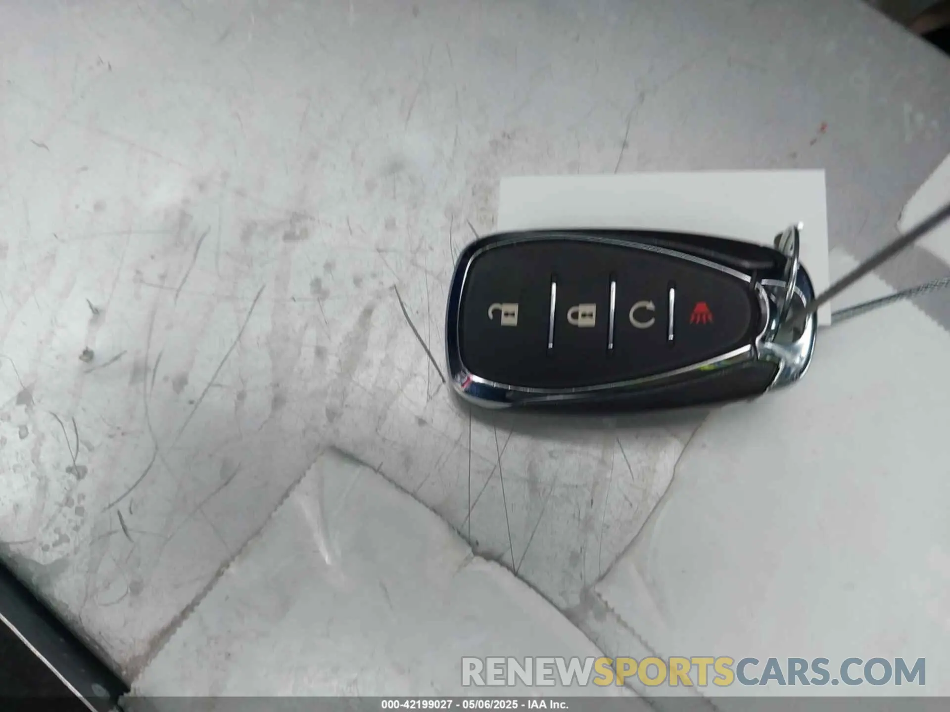 11 fotografías del automóvil dañado 3GNKBCR45RS168160 CHEVROLET BLAZER 2024