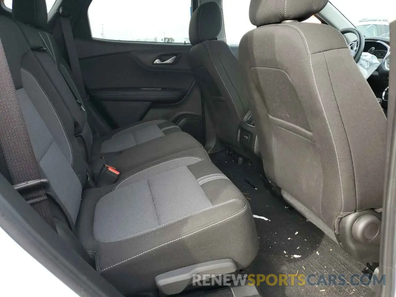 11 fotografías del automóvil dañado 3GNKBCR46RS226907 CHEVROLET BLAZER 2024