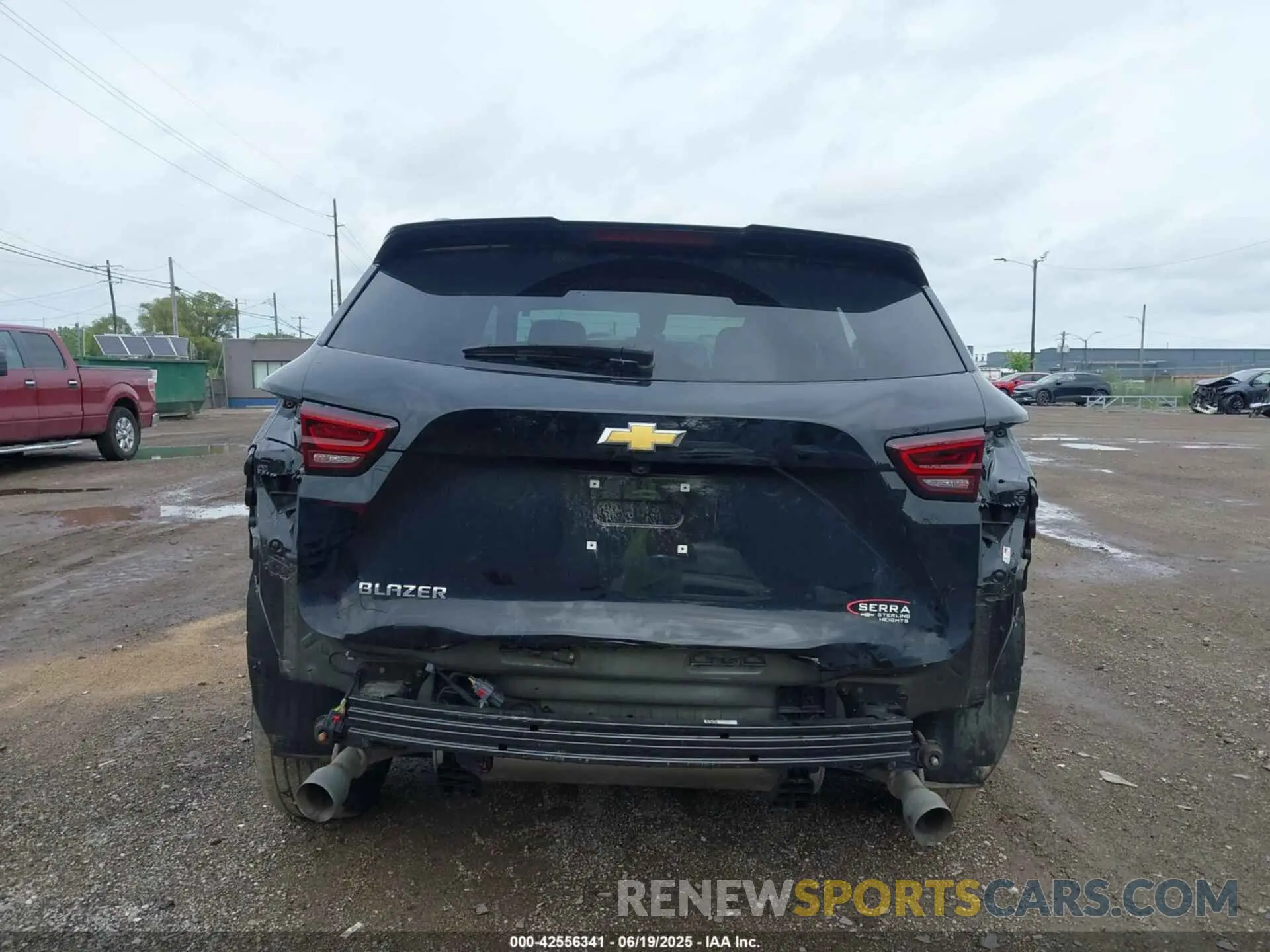 16 fotografías del automóvil dañado 3GNKBCR4XRS233343 CHEVROLET BLAZER 2024