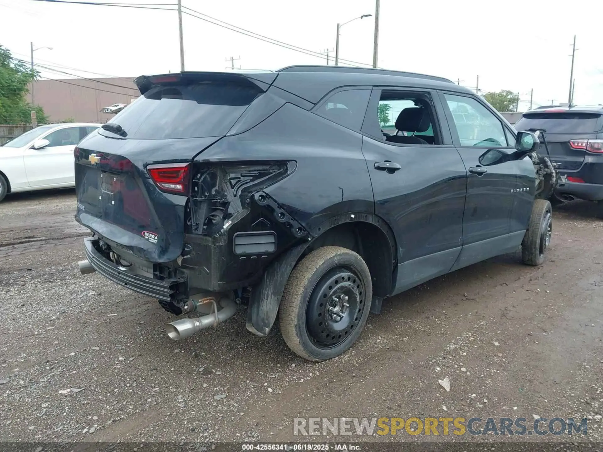 4 fotografías del automóvil dañado 3GNKBCR4XRS233343 CHEVROLET BLAZER 2024
