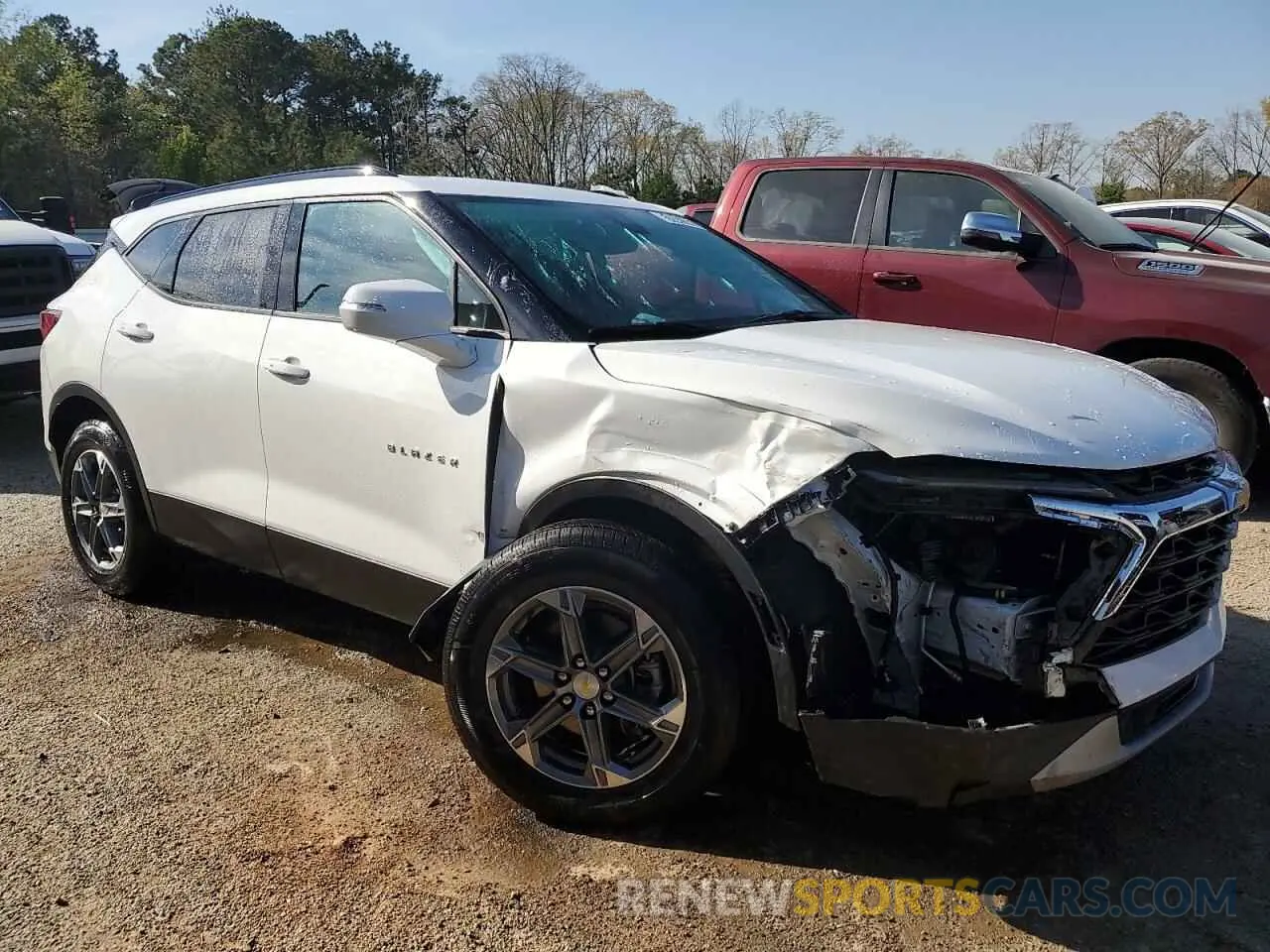 4 fotografías del automóvil dañado 3GNKBDRS1RS160240 CHEVROLET BLAZER 2024