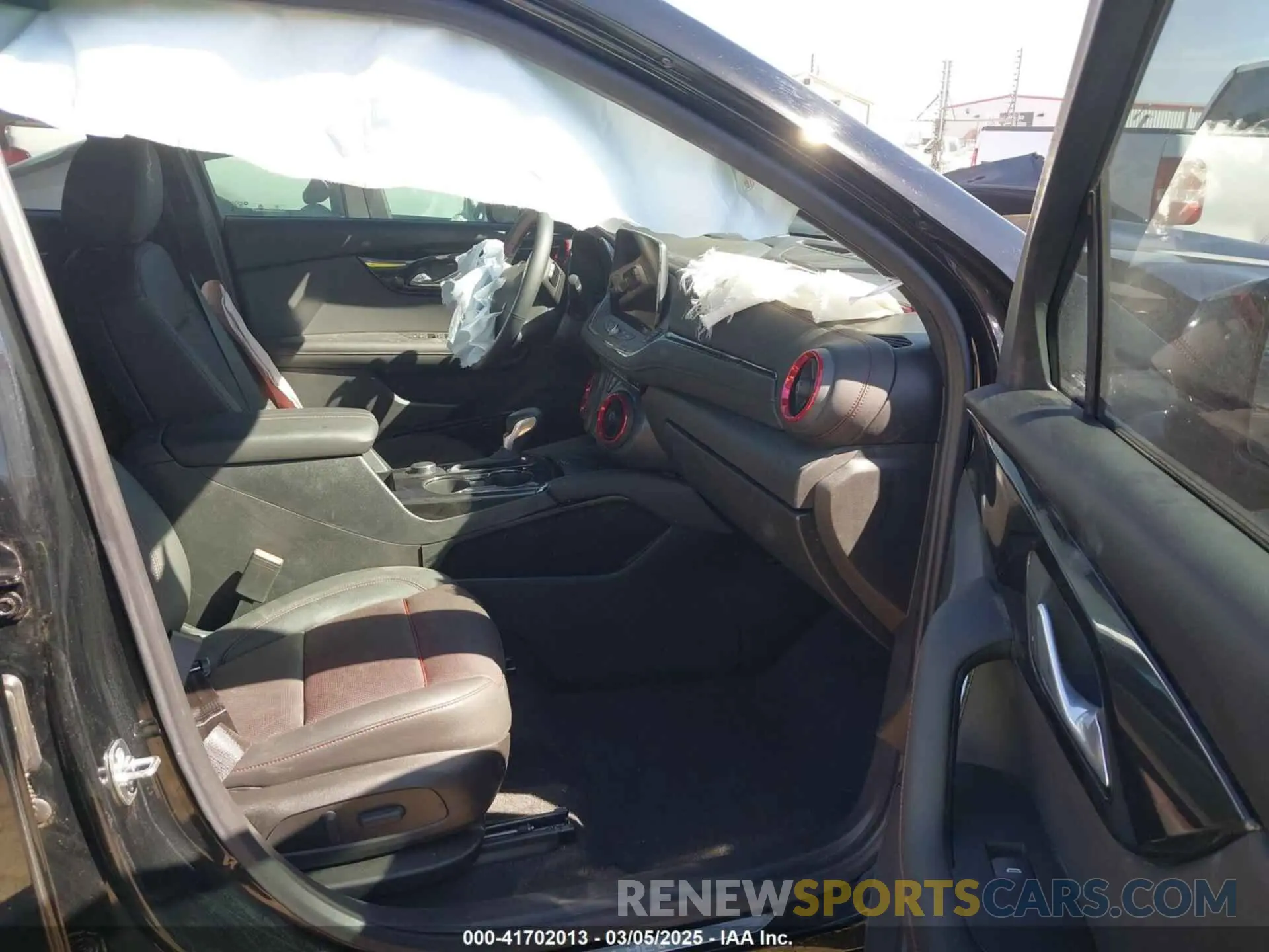 5 fotografías del automóvil dañado 3GNKBERS3RS271667 CHEVROLET BLAZER 2024