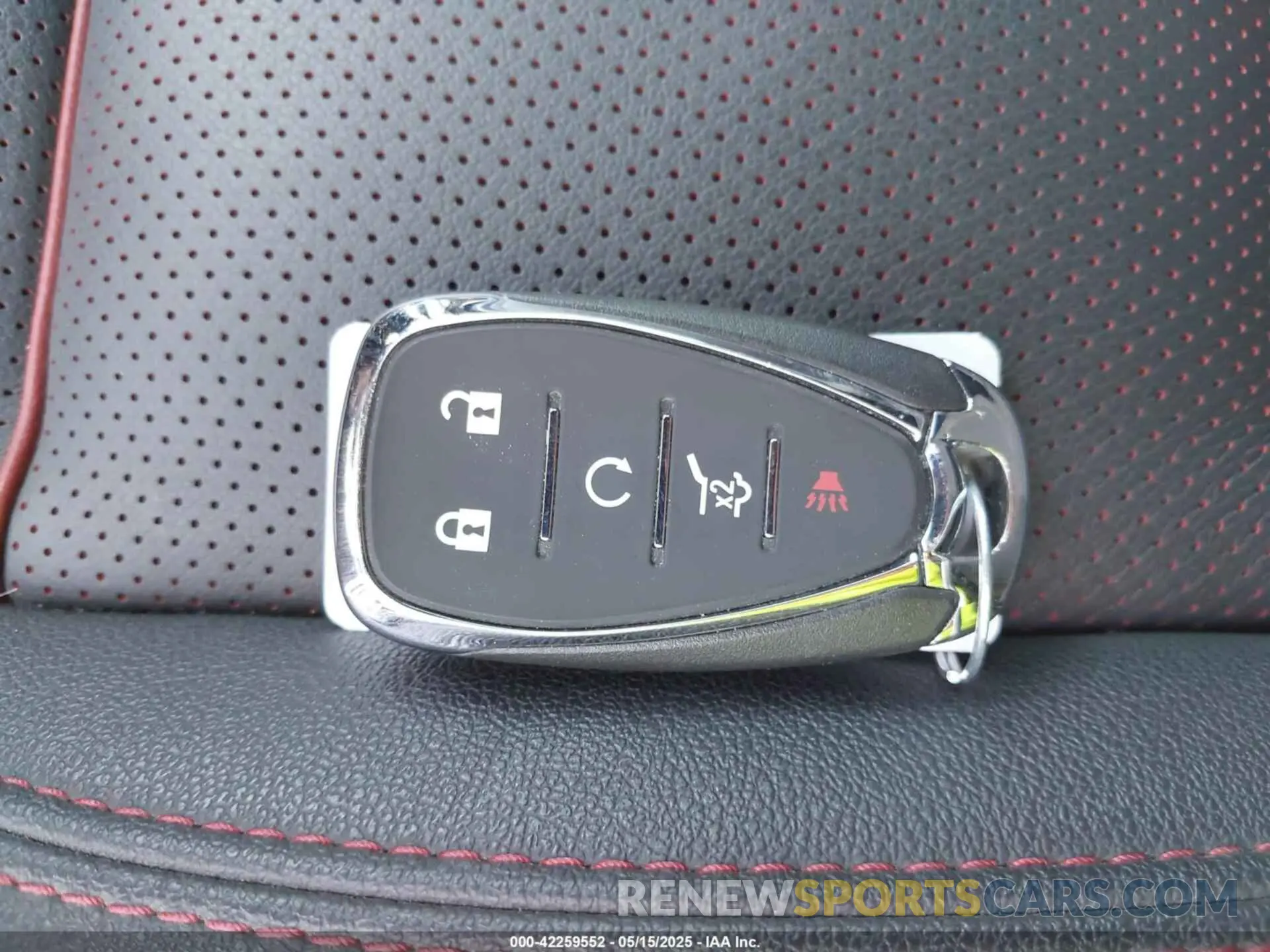 11 fotografías del automóvil dañado 3GNKBERS5RS180321 CHEVROLET BLAZER 2024