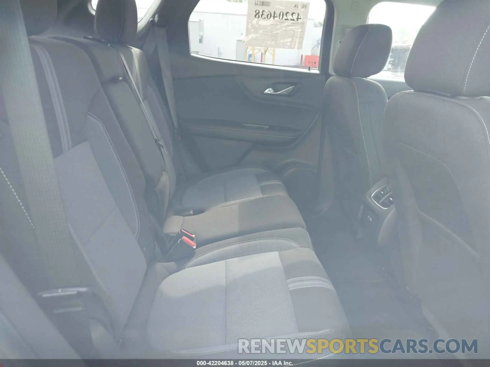 8 fotografías del automóvil dañado 3GNKBHR46RS163983 CHEVROLET BLAZER 2024