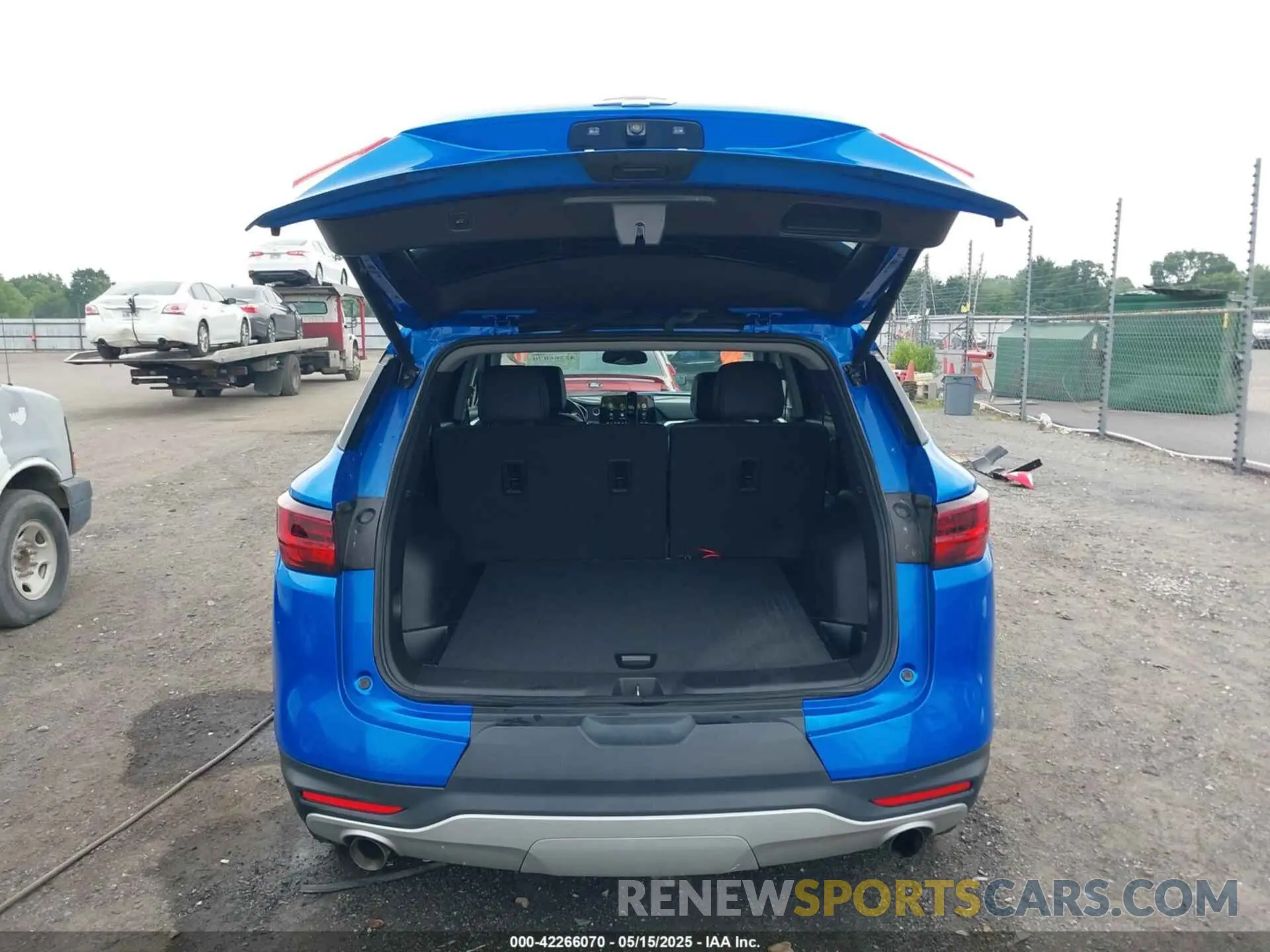 19 fotografías del automóvil dañado 3GNKBJRS7RS129203 CHEVROLET BLAZER 2024