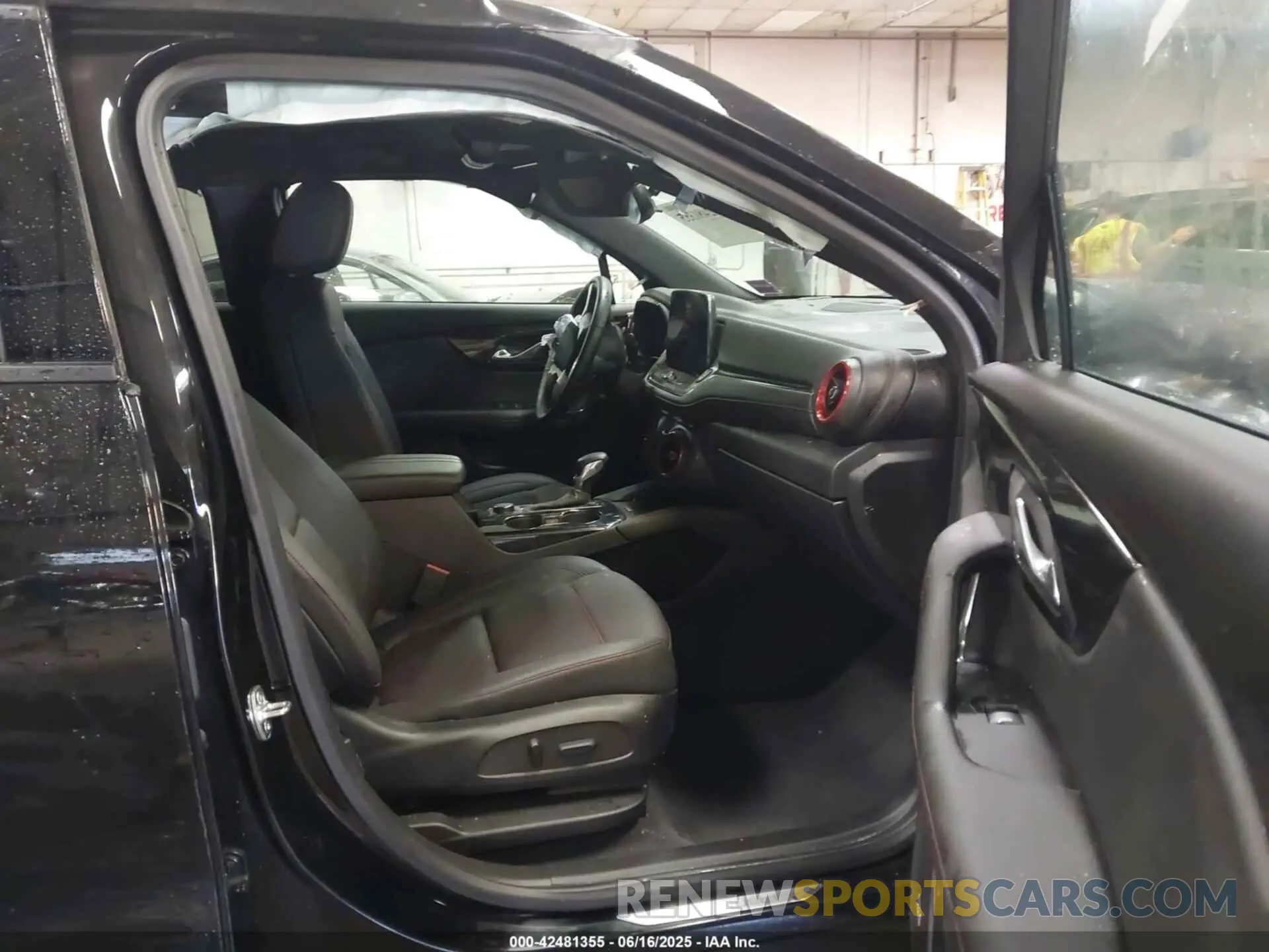 5 fotografías del automóvil dañado 3GNKBKRS5RS144997 CHEVROLET BLAZER 2024