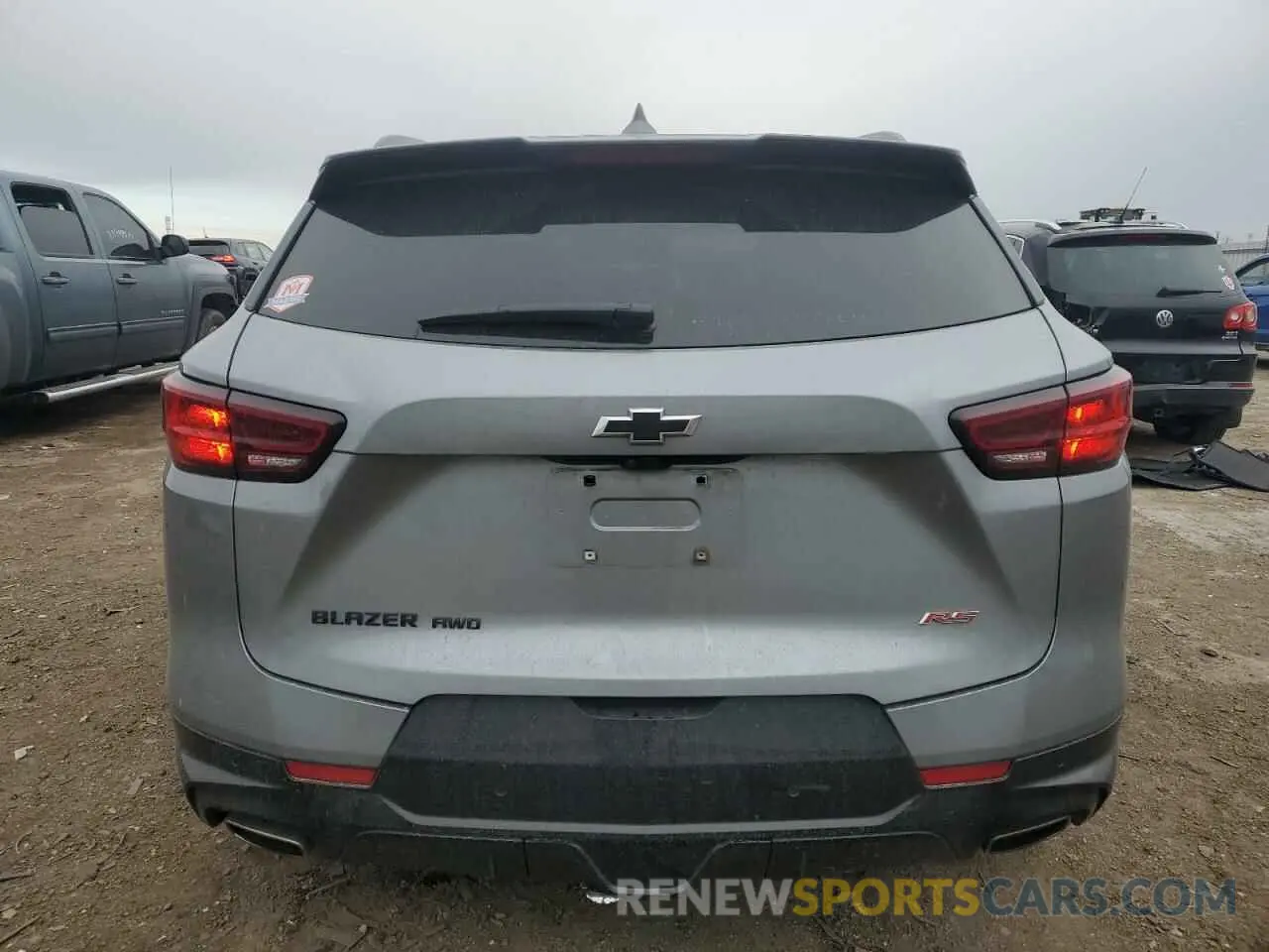 6 fotografías del automóvil dañado 3GNKBKRS5RS145213 CHEVROLET BLAZER 2024