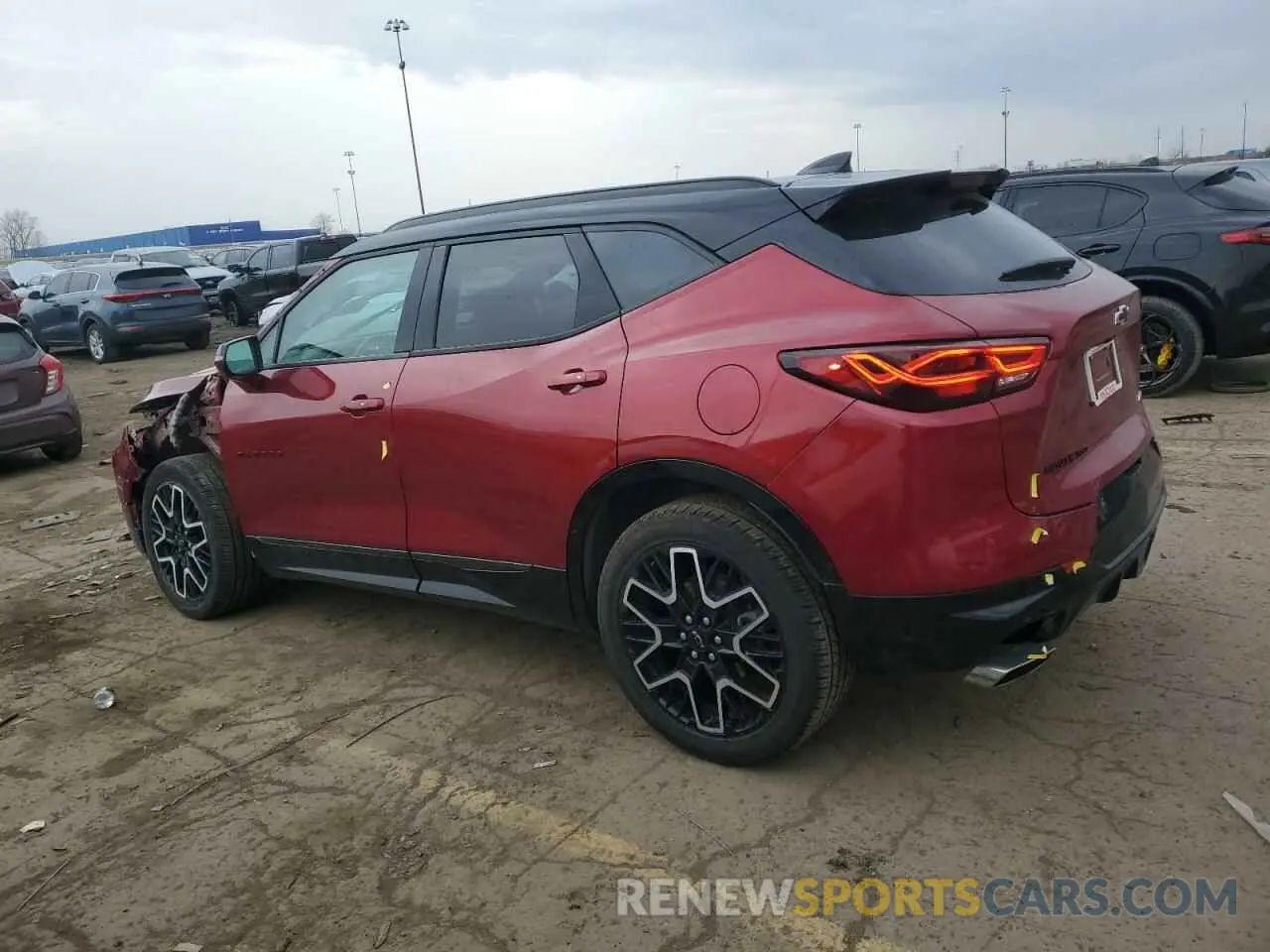 2 fotografías del automóvil dañado 3GNKBKRS6RS188779 CHEVROLET BLAZER 2024
