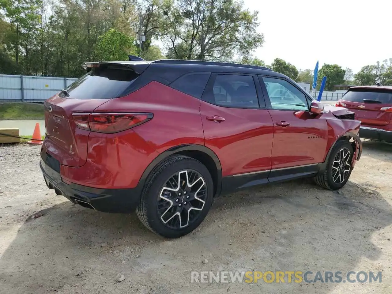 3 fotografías del automóvil dañado 3GNKBKRS9RS131556 CHEVROLET BLAZER 2024