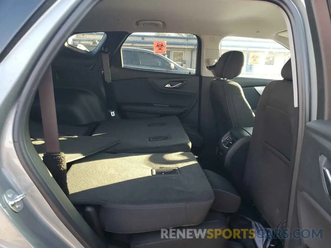 11 fotografías del automóvil dañado 3GNKBCR45SS167113 CHEVROLET BLAZER 2025