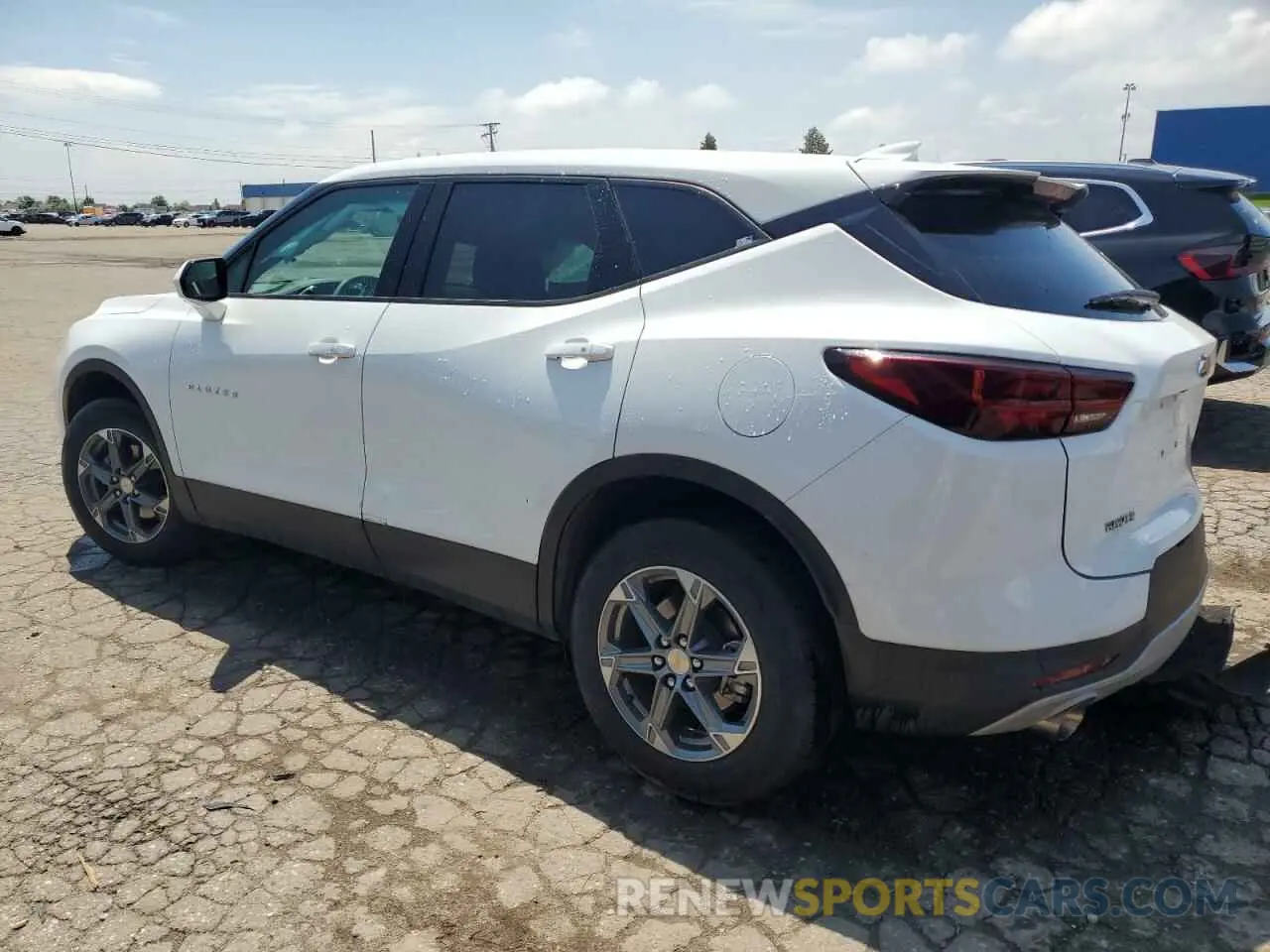 2 fotografías del automóvil dañado 3GNKBCR46SS168349 CHEVROLET BLAZER 2025
