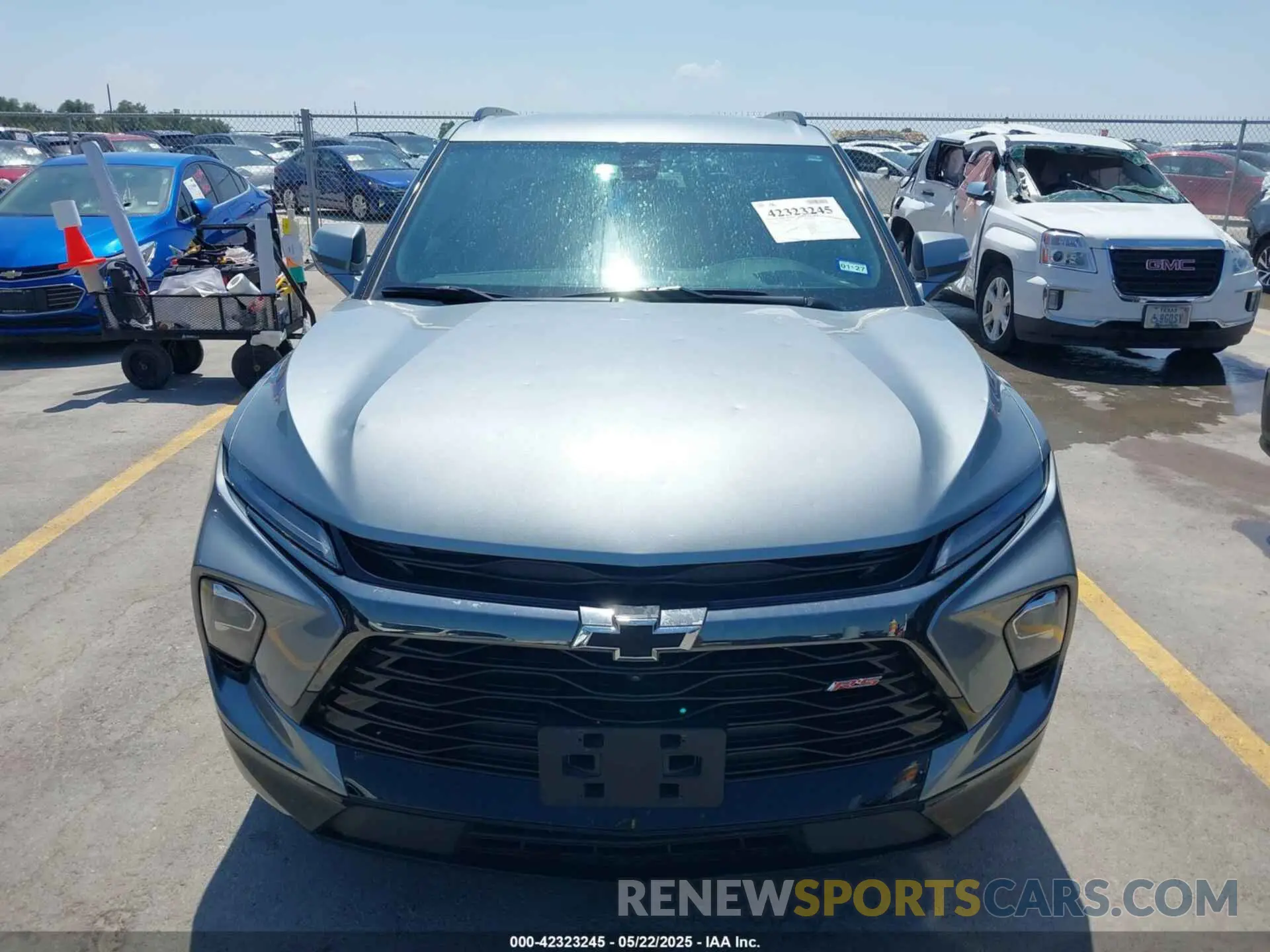 12 fotografías del automóvil dañado 3GNKBERS0SS137074 CHEVROLET BLAZER 2025