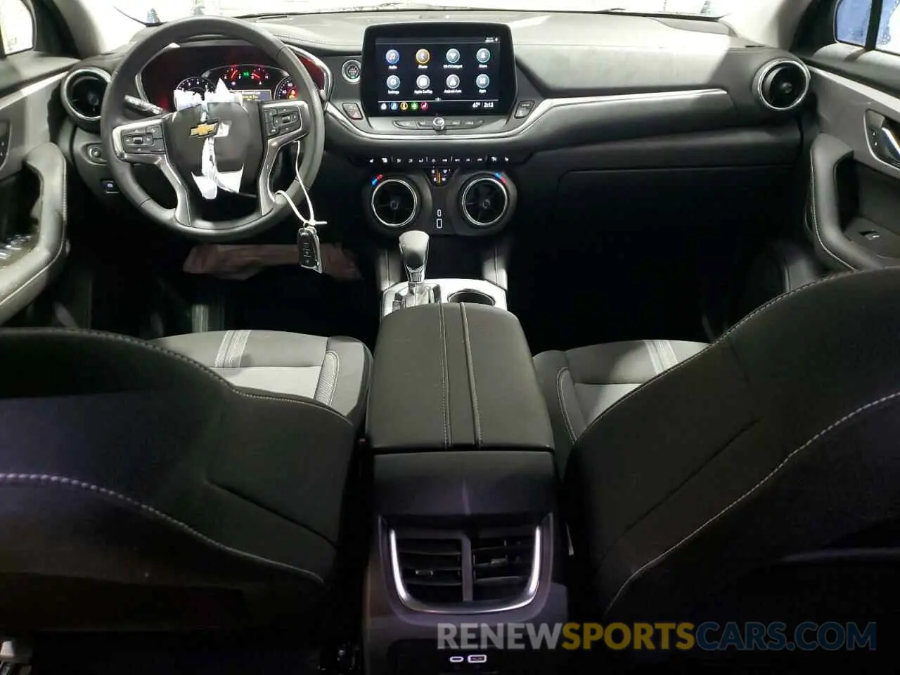 8 fotografías del automóvil dañado 3GNKBHR47SS129038 CHEVROLET BLAZER 2025