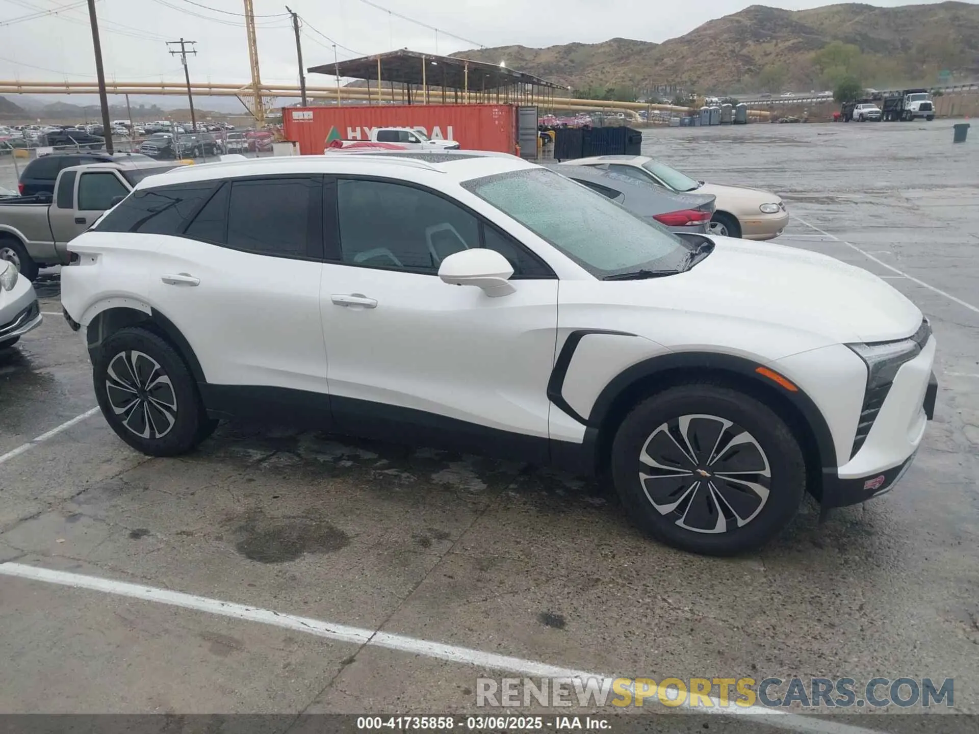 14 fotografías del automóvil dañado 3GNKDBRJ0RS218750 CHEVROLET BLAZER EV 2024