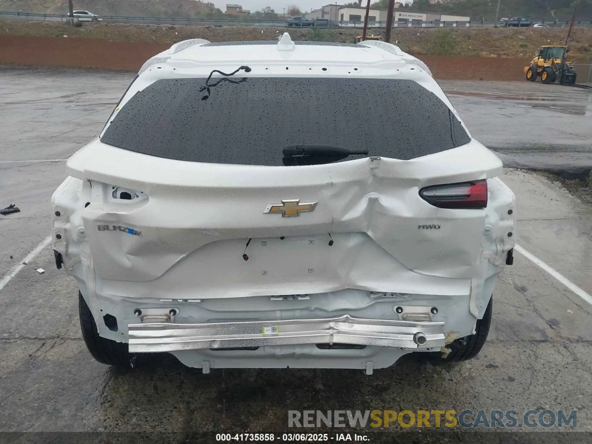 17 fotografías del automóvil dañado 3GNKDBRJ0RS218750 CHEVROLET BLAZER EV 2024