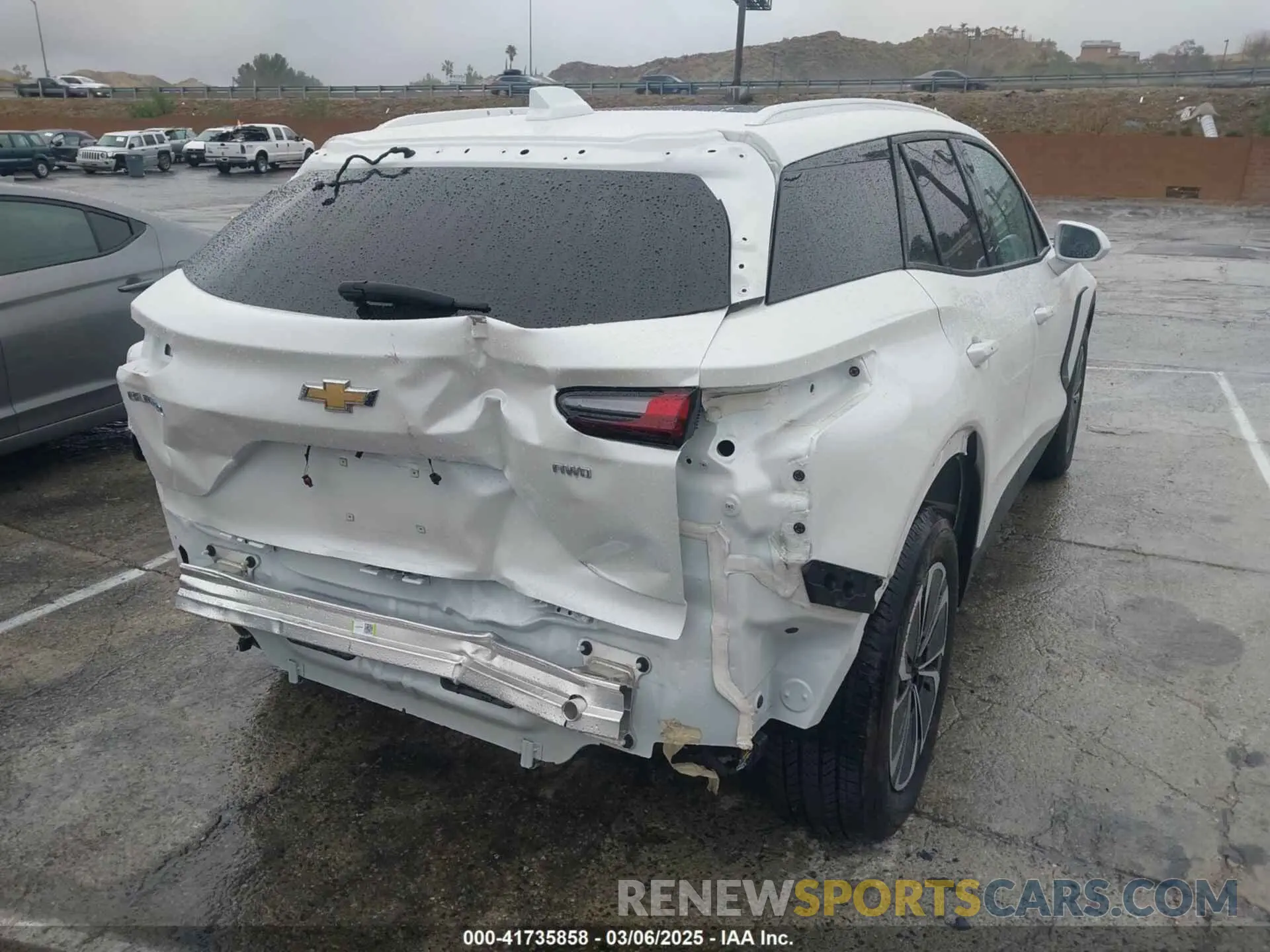 4 fotografías del automóvil dañado 3GNKDBRJ0RS218750 CHEVROLET BLAZER EV 2024
