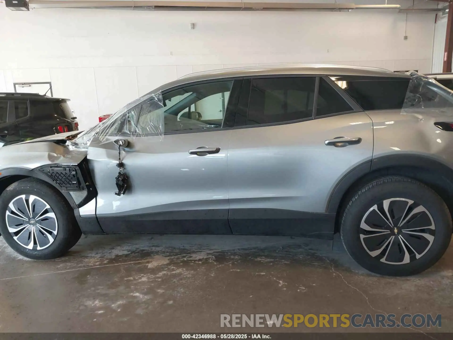 14 fotografías del automóvil dañado 3GNKDBRJ6RS278046 CHEVROLET BLAZER EV 2024