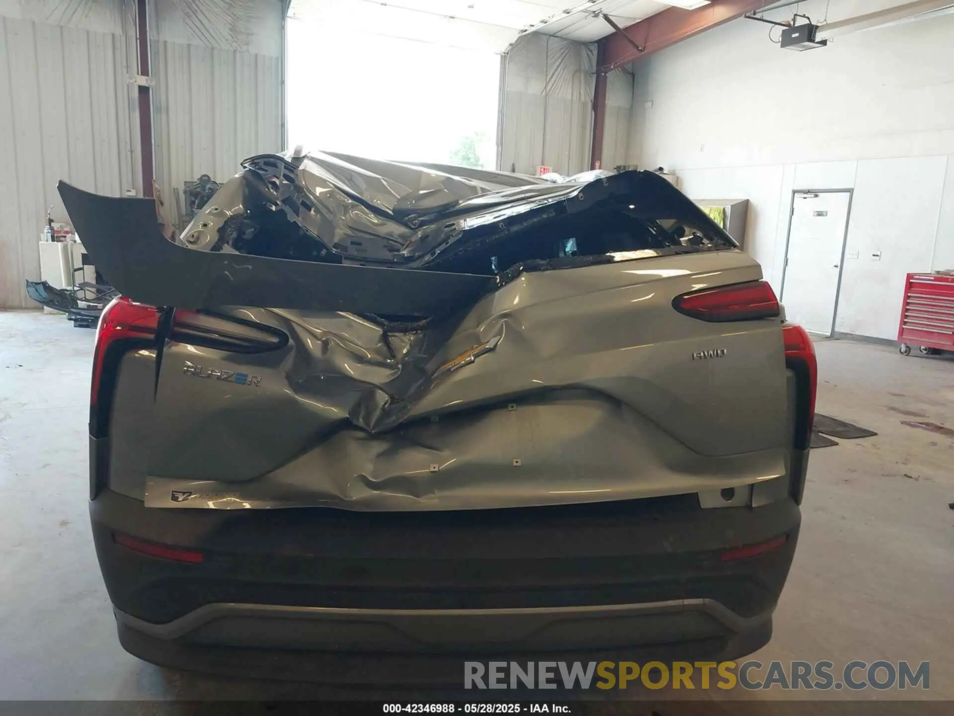 6 fotografías del automóvil dañado 3GNKDBRJ6RS278046 CHEVROLET BLAZER EV 2024