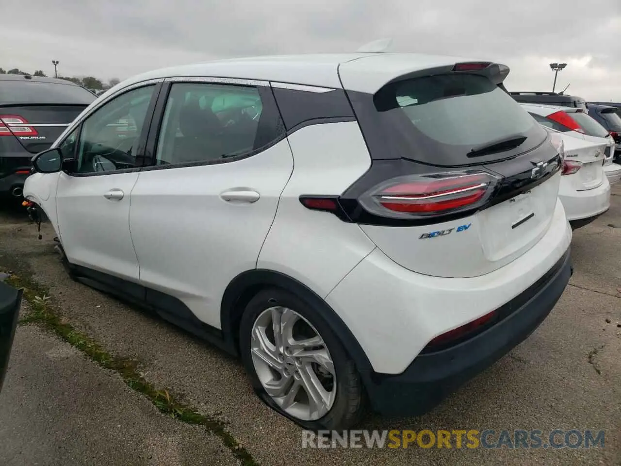 2 fotografías del automóvil dañado 1G1FW6S09P4168353 CHEVROLET BOLT 2023