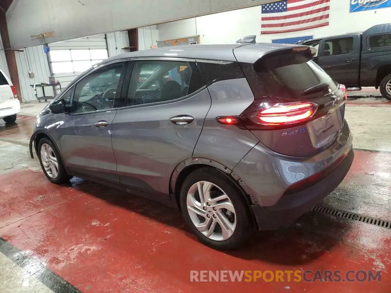 2 fotografías del automóvil dañado 1G1FW6S0XP4163128 CHEVROLET BOLT 2023