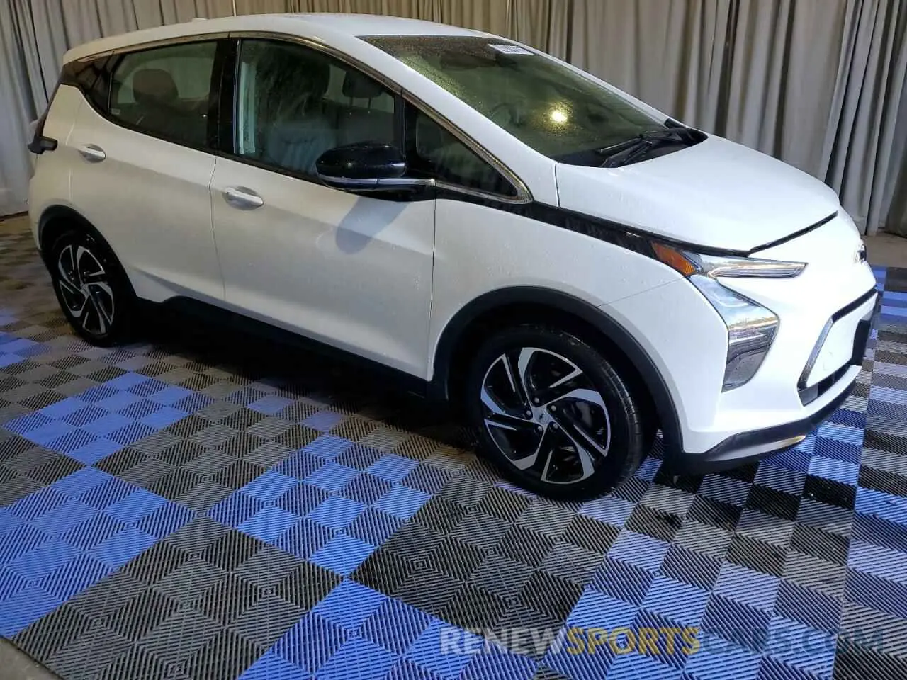 4 fotografías del automóvil dañado 1G1FX6S05P4185826 CHEVROLET BOLT 2023