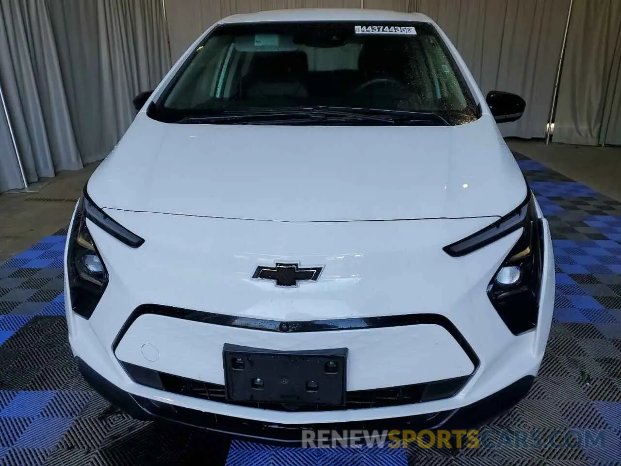 5 fotografías del automóvil dañado 1G1FX6S05P4185826 CHEVROLET BOLT 2023